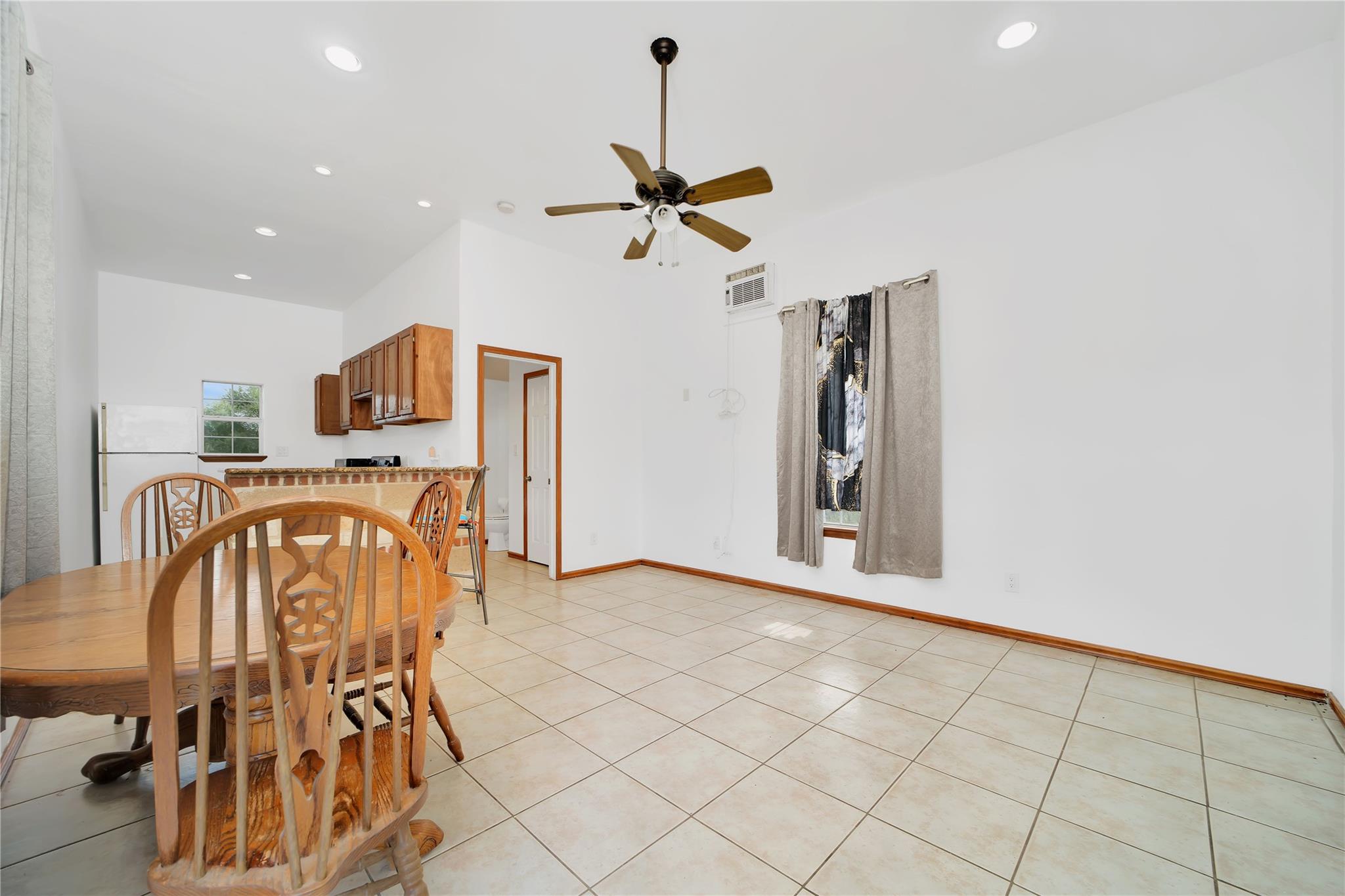 14053 Huber Rd, Seguin, TX 78155