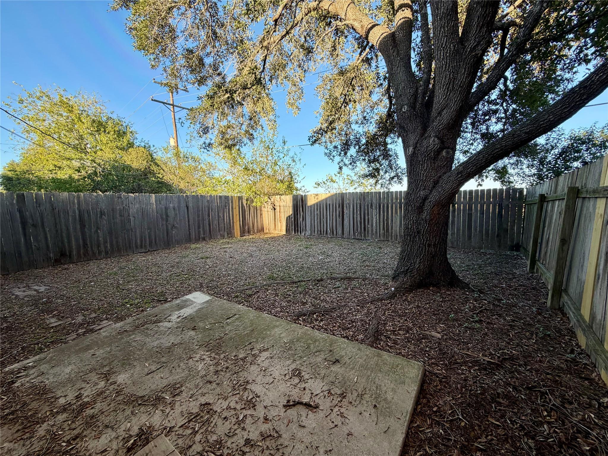 1510 S Medina St # A, Lockhart, TX 78644