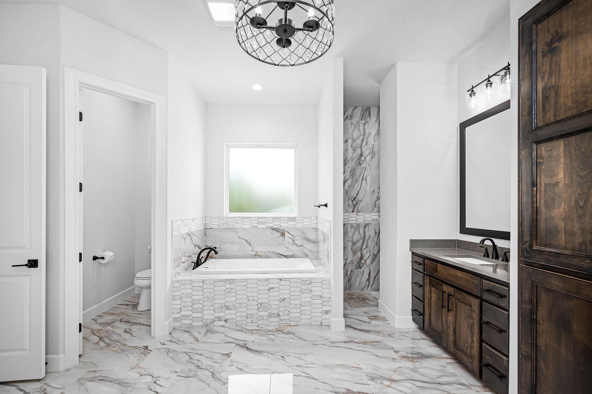 1471 Redcloud Peak Dr, Canyon Lake, TX 78133