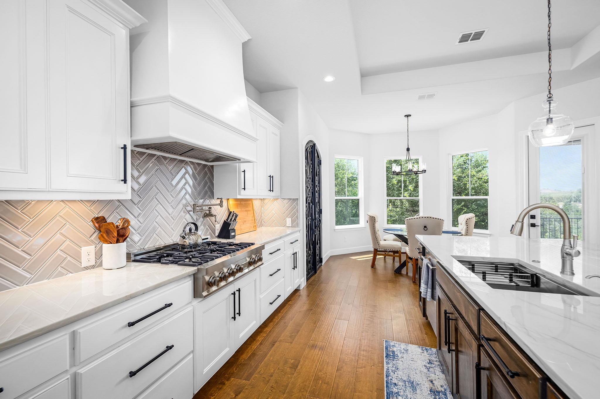 1471 Redcloud Peak Dr, Canyon Lake, TX 78133