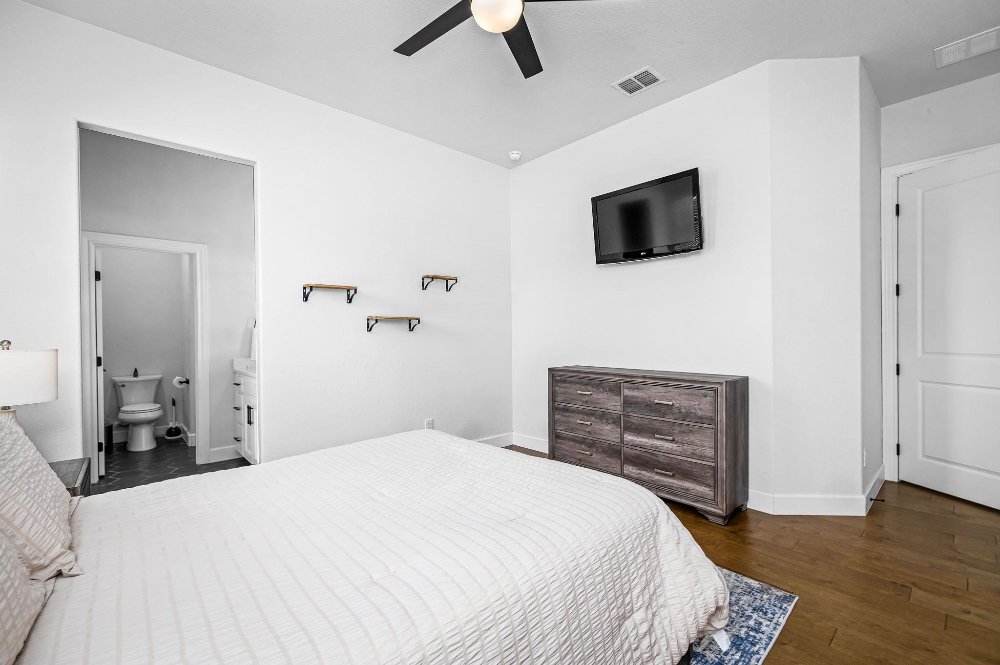 1471 Redcloud Peak Dr, Canyon Lake, TX 78133