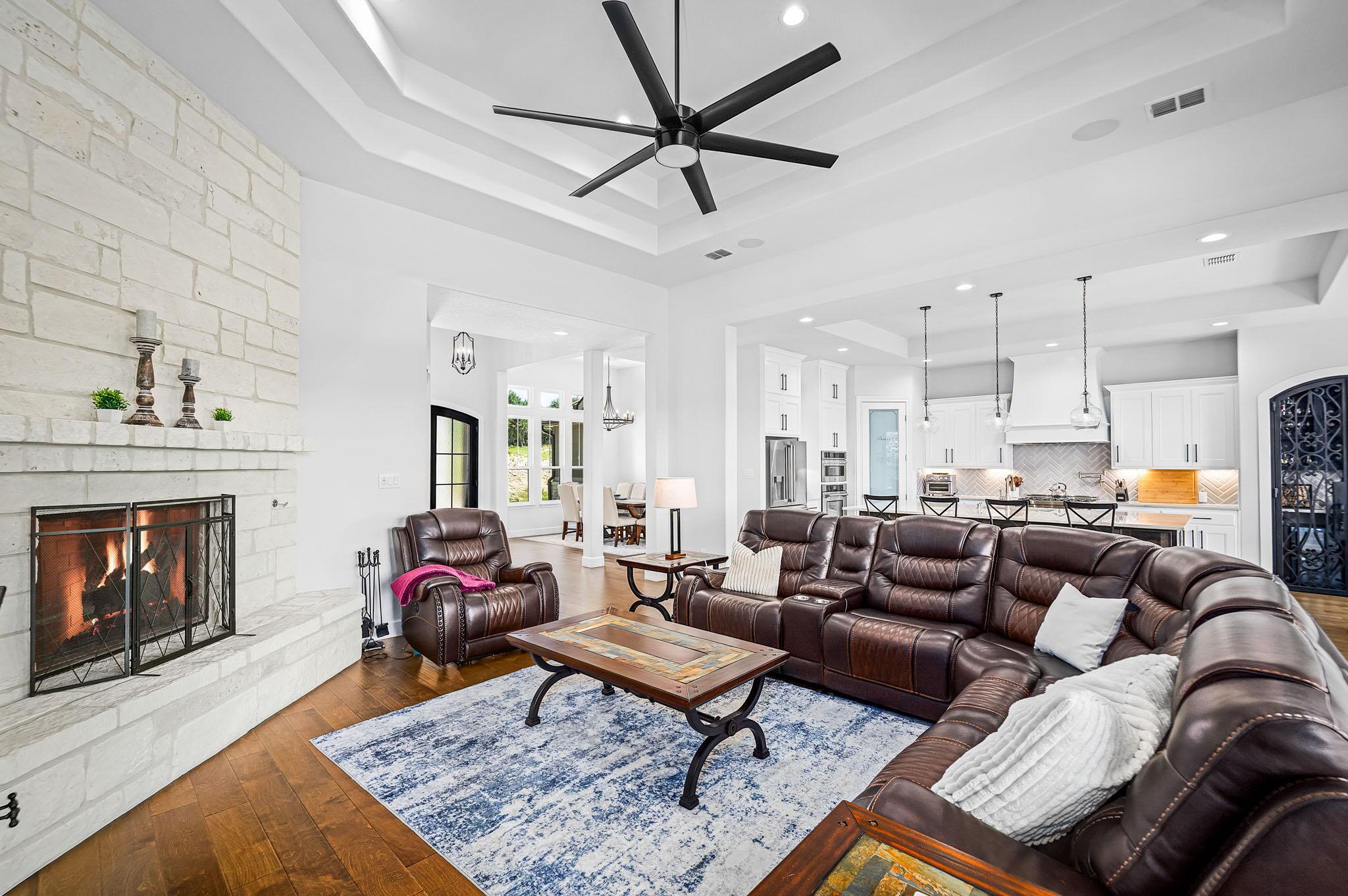 1471 Redcloud Peak Dr, Canyon Lake, TX 78133