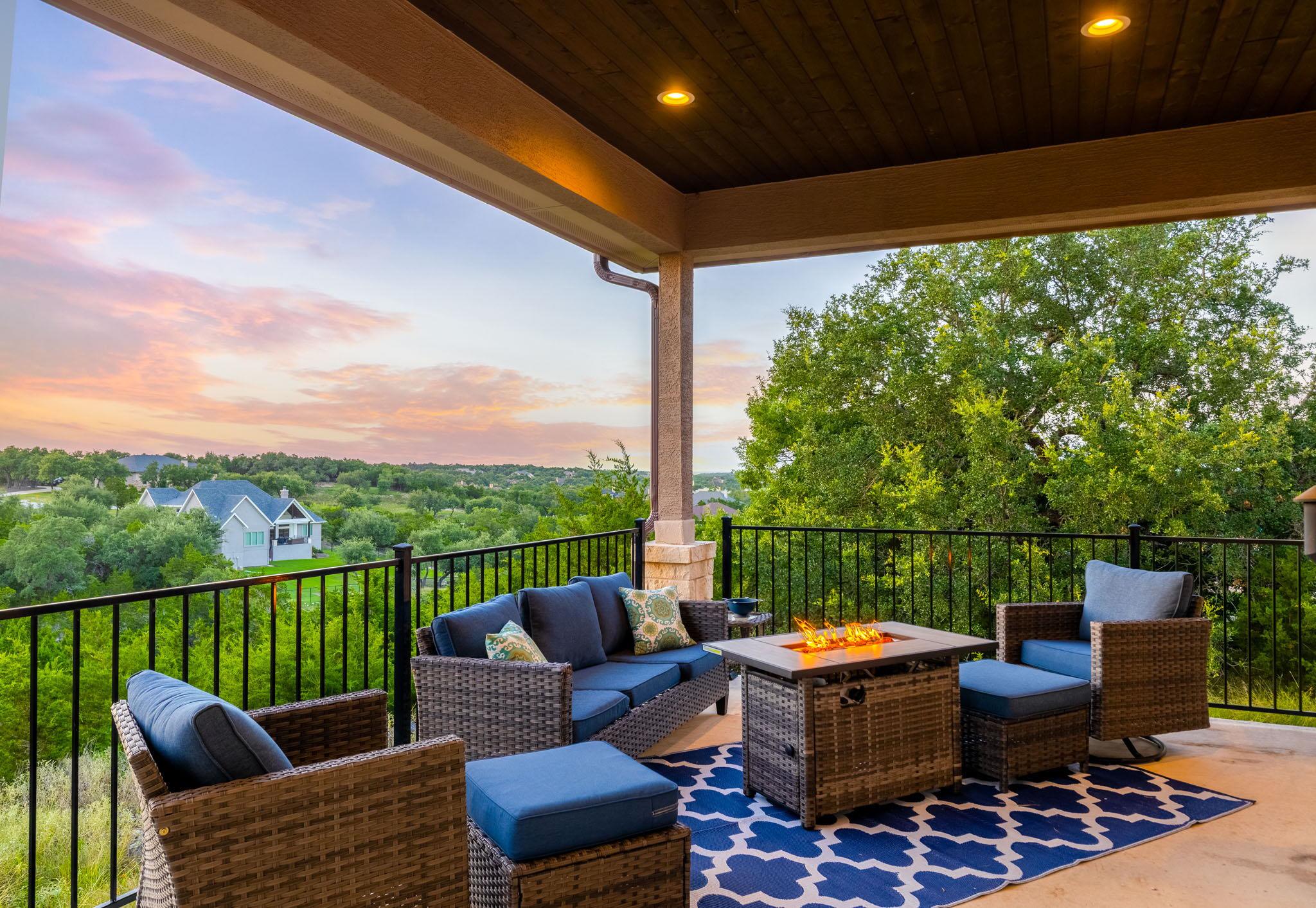 1471 Redcloud Peak Dr, Canyon Lake, TX 78133