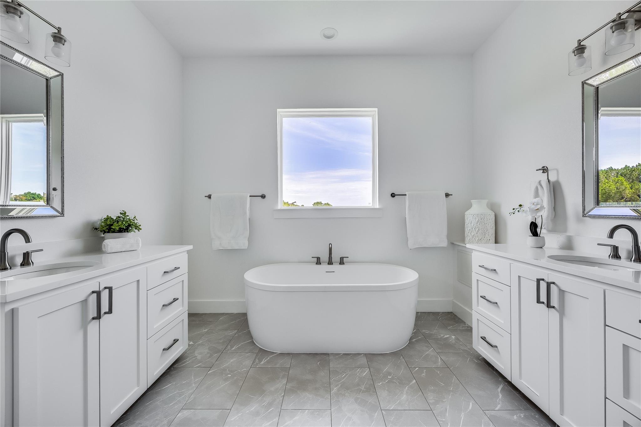3422 Congress Ave, Lago Vista, TX 78645