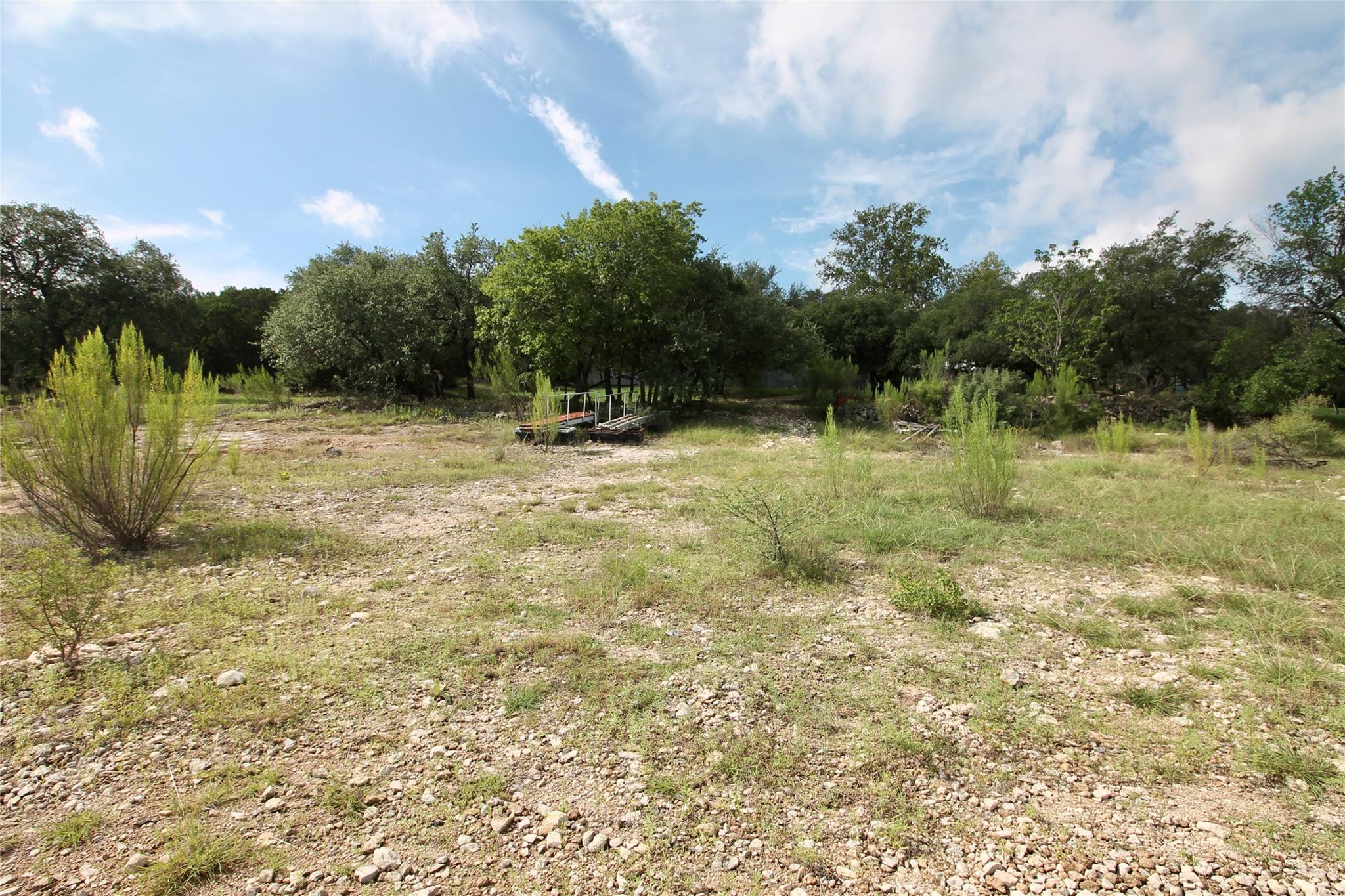 20700 E Lakeshore Dr, Spicewood, TX 78669