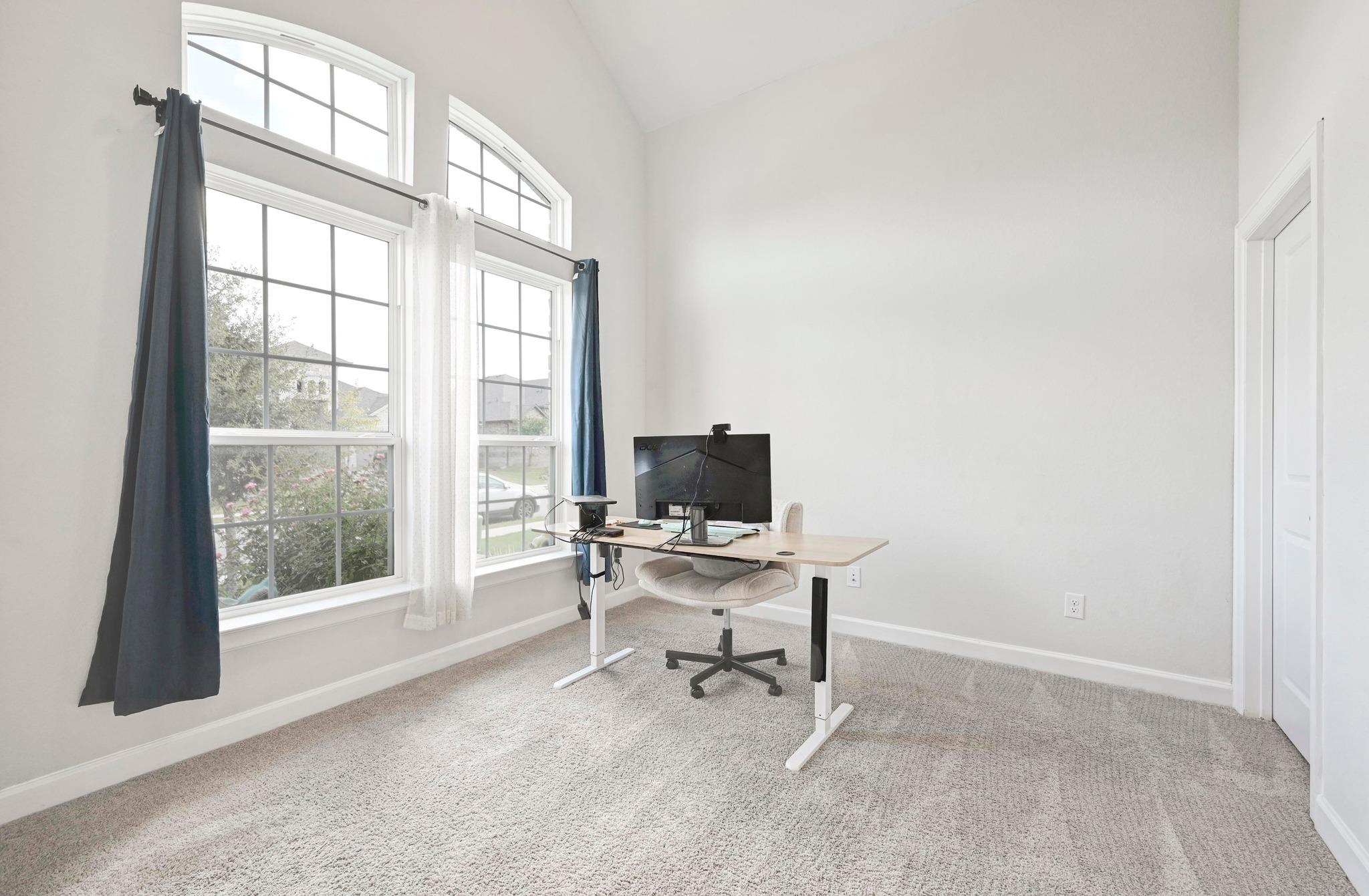 476 Gamble Dr, Buda, TX 78610