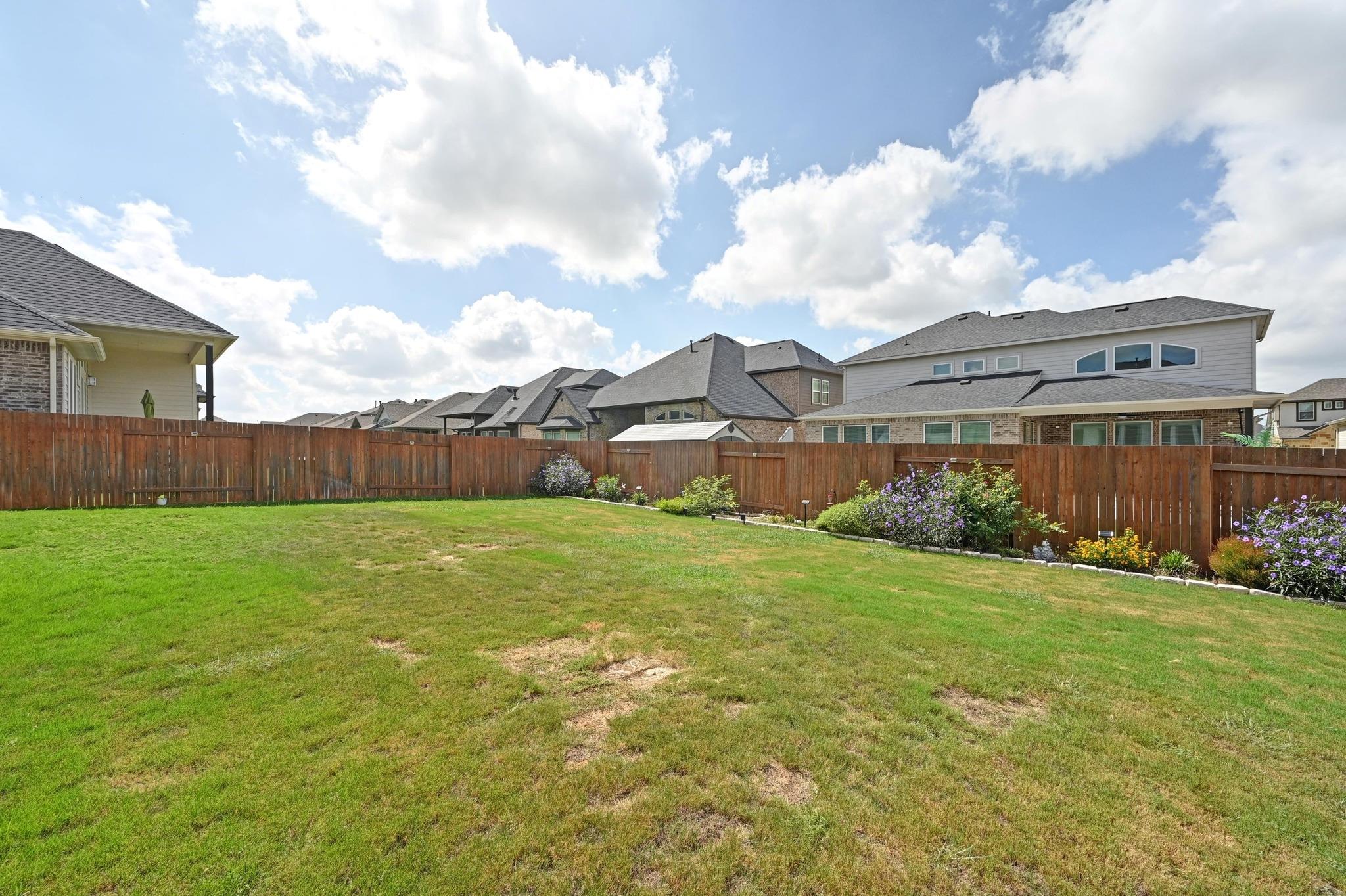 476 Gamble Dr, Buda, TX 78610