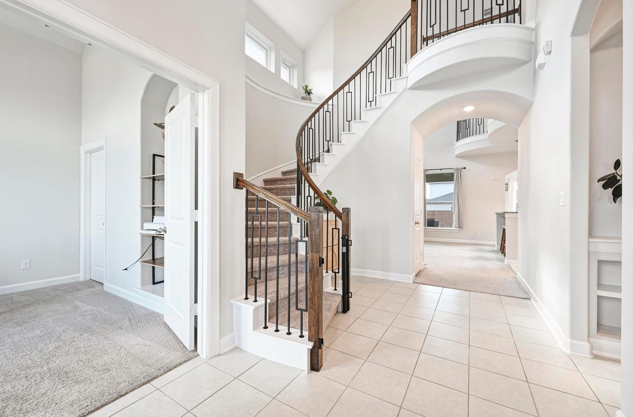 476 Gamble Dr, Buda, TX 78610