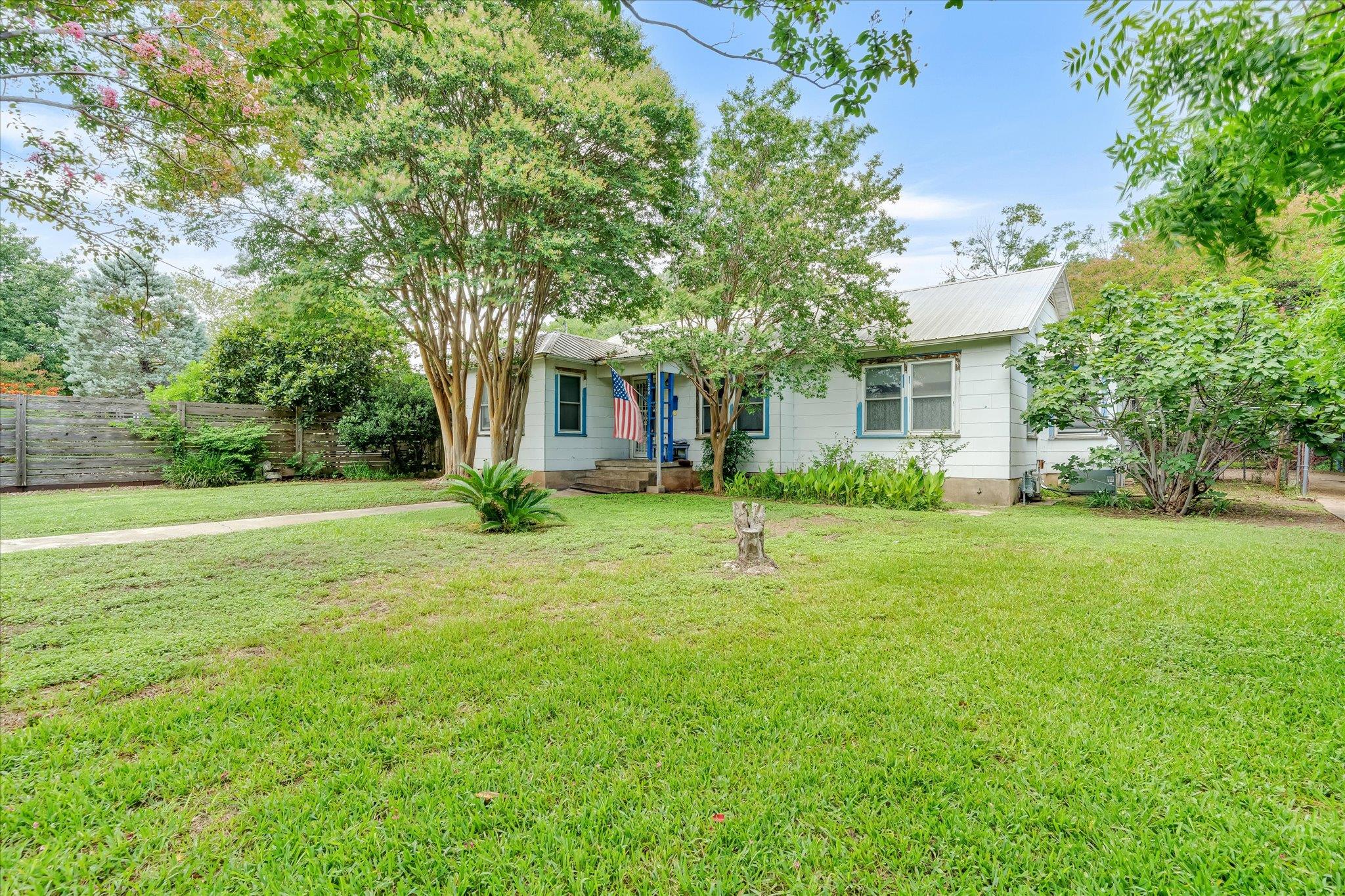 1206 Ruth Ave, Austin, TX 78757