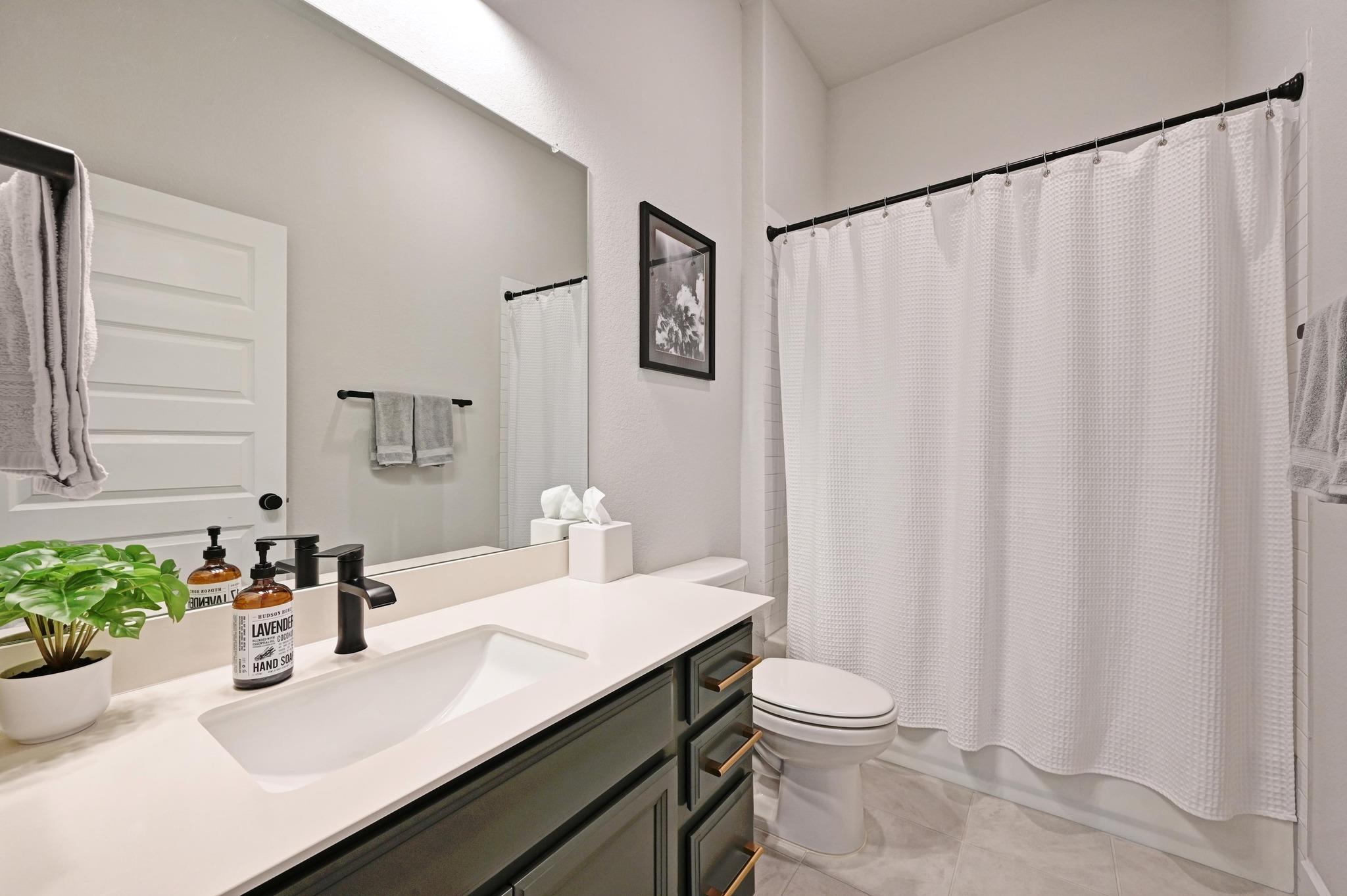 123 Pine Bark Dr, Buda, TX 78610