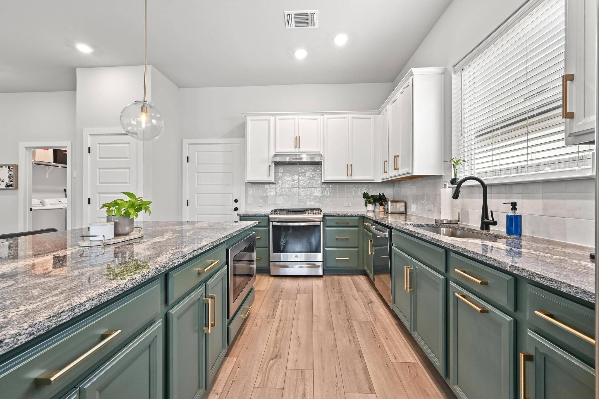 123 Pine Bark Dr, Buda, TX 78610