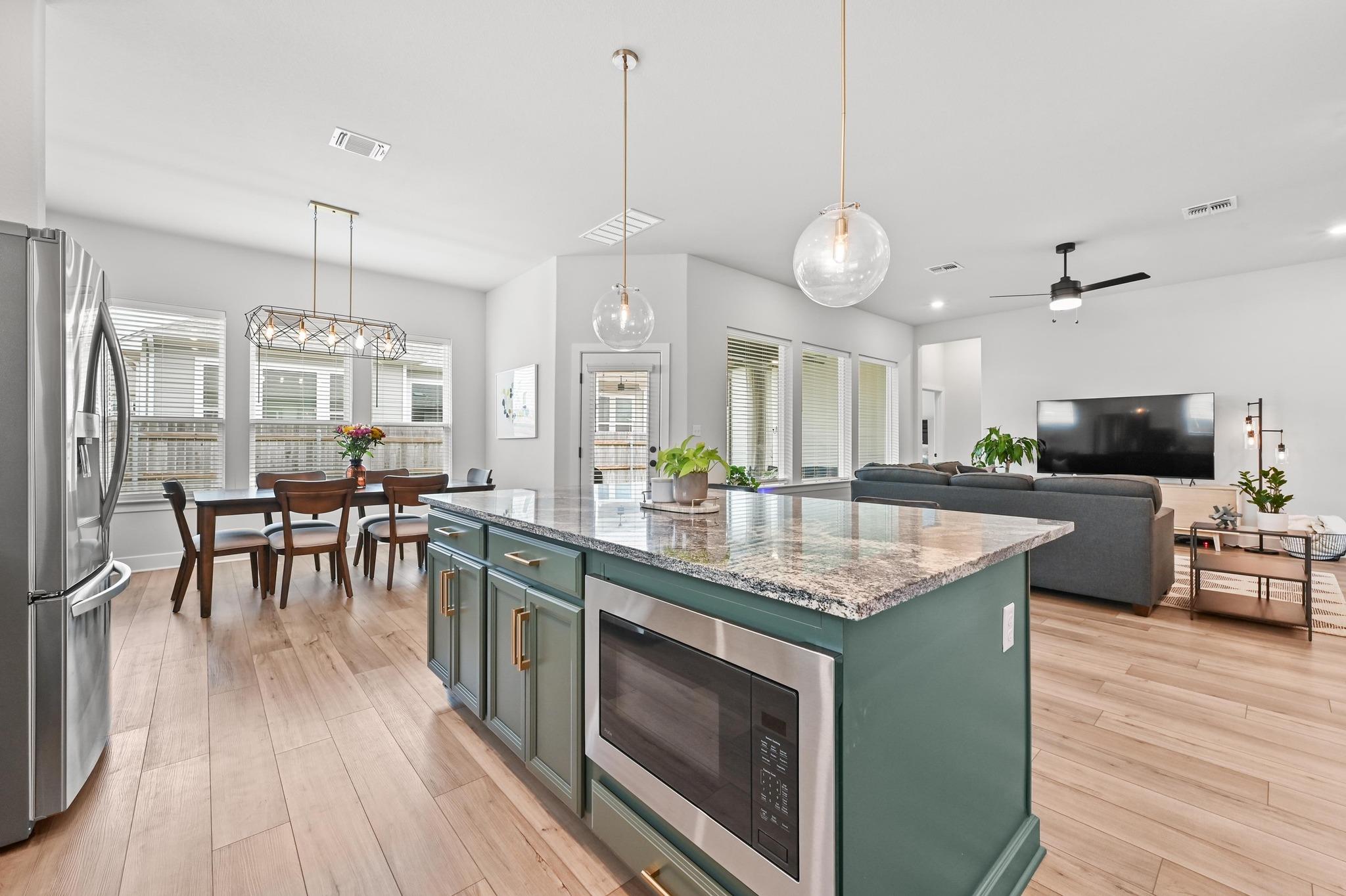 123 Pine Bark Dr, Buda, TX 78610