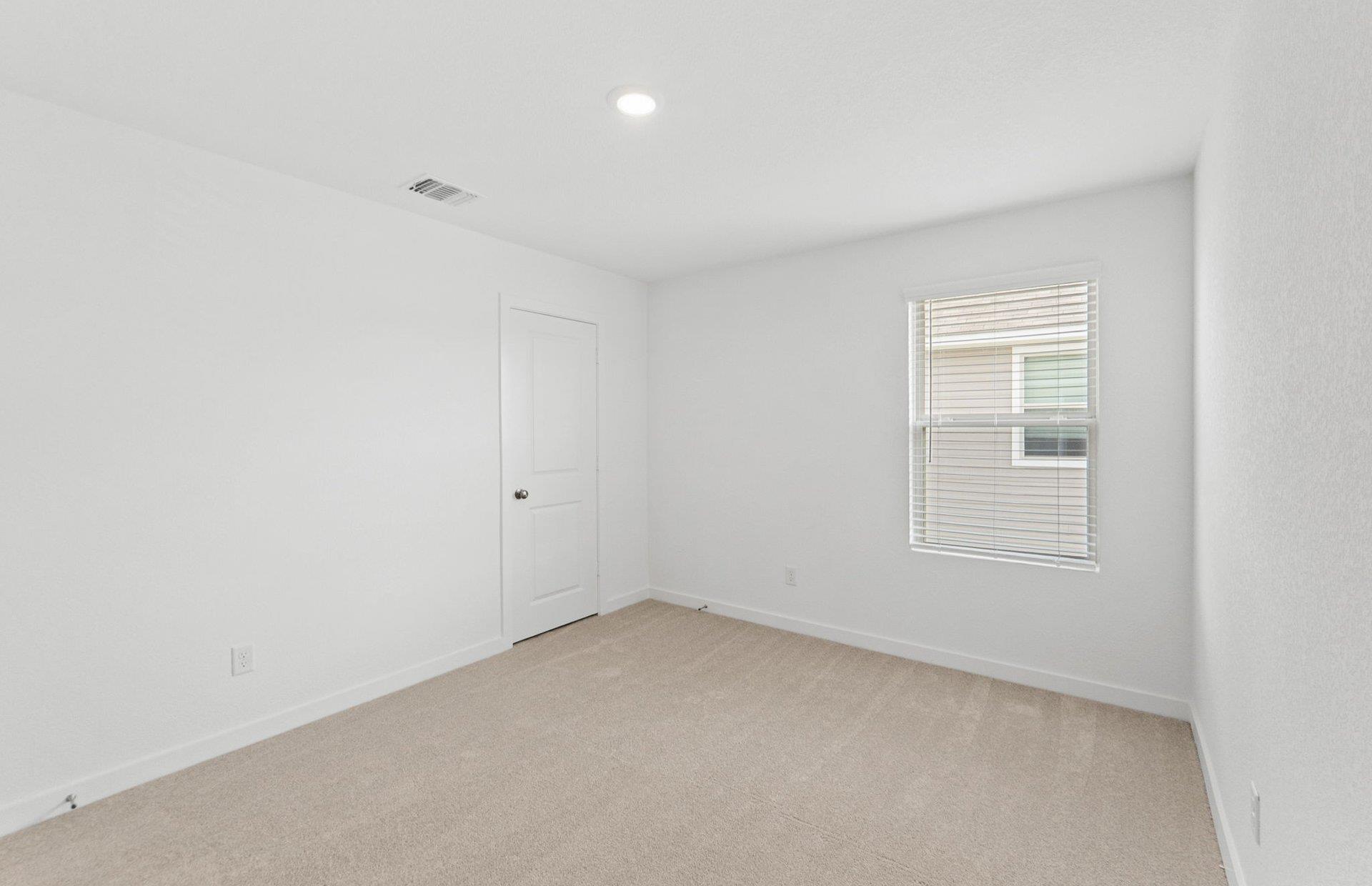 108 Green Berets Bnd, Jarrell, TX 76537