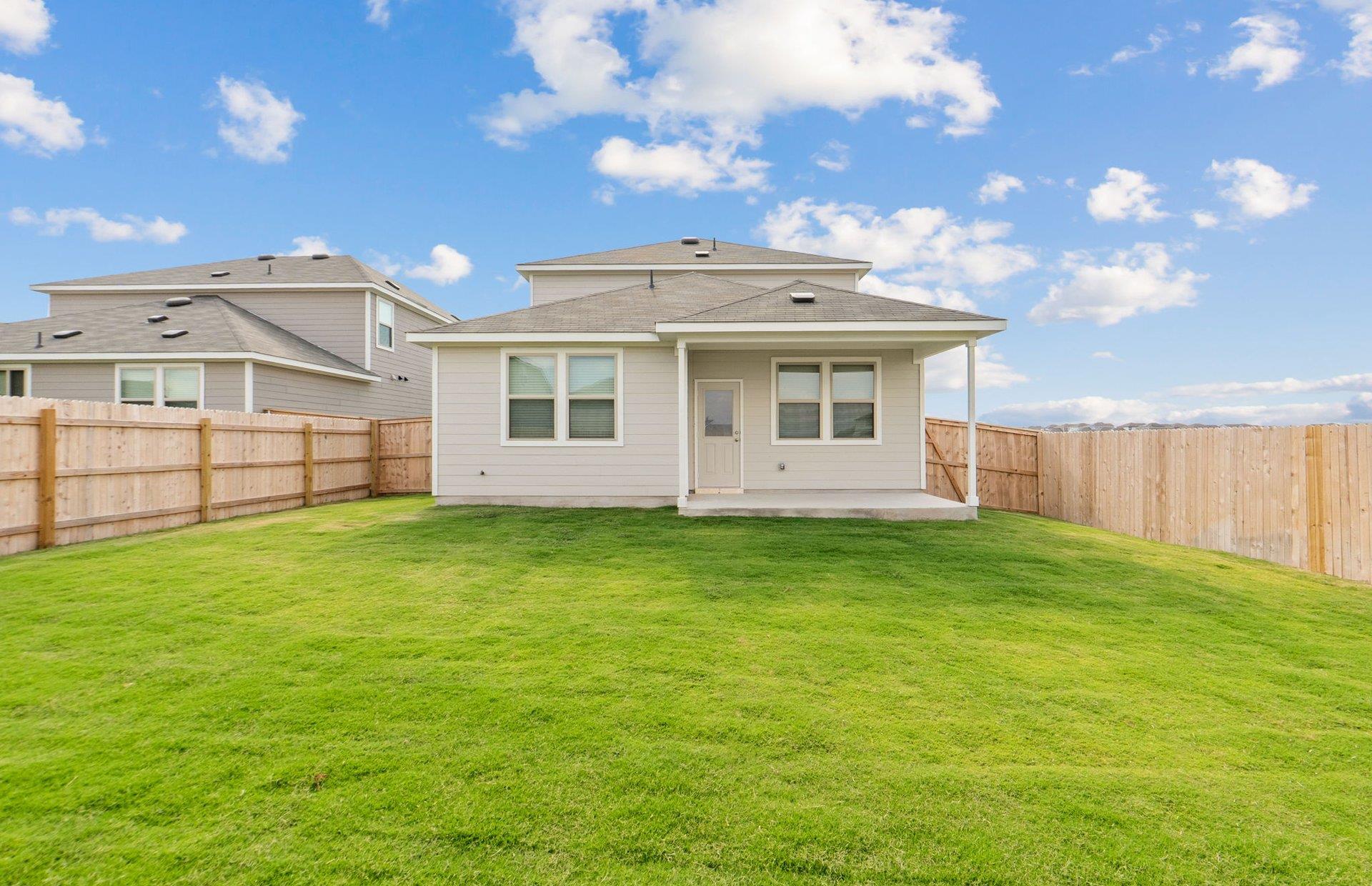 108 Green Berets Bnd, Jarrell, TX 76537