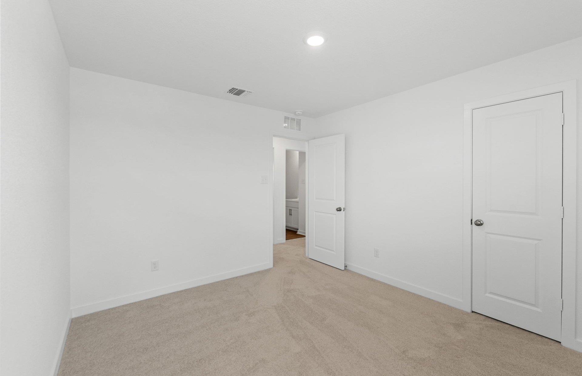 108 Green Berets Bnd, Jarrell, TX 76537