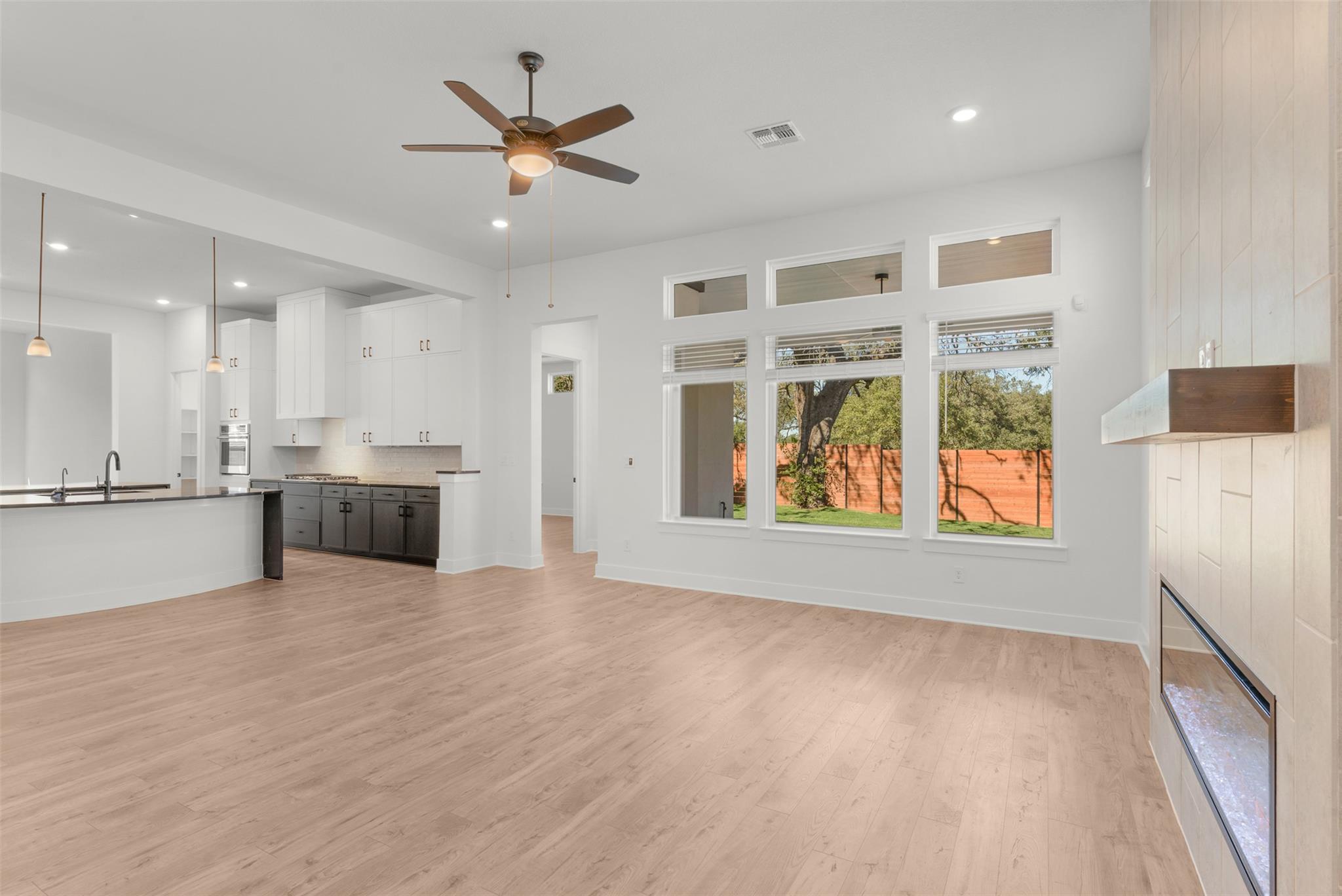 2320 Tobiano Trce, Georgetown, TX 78633