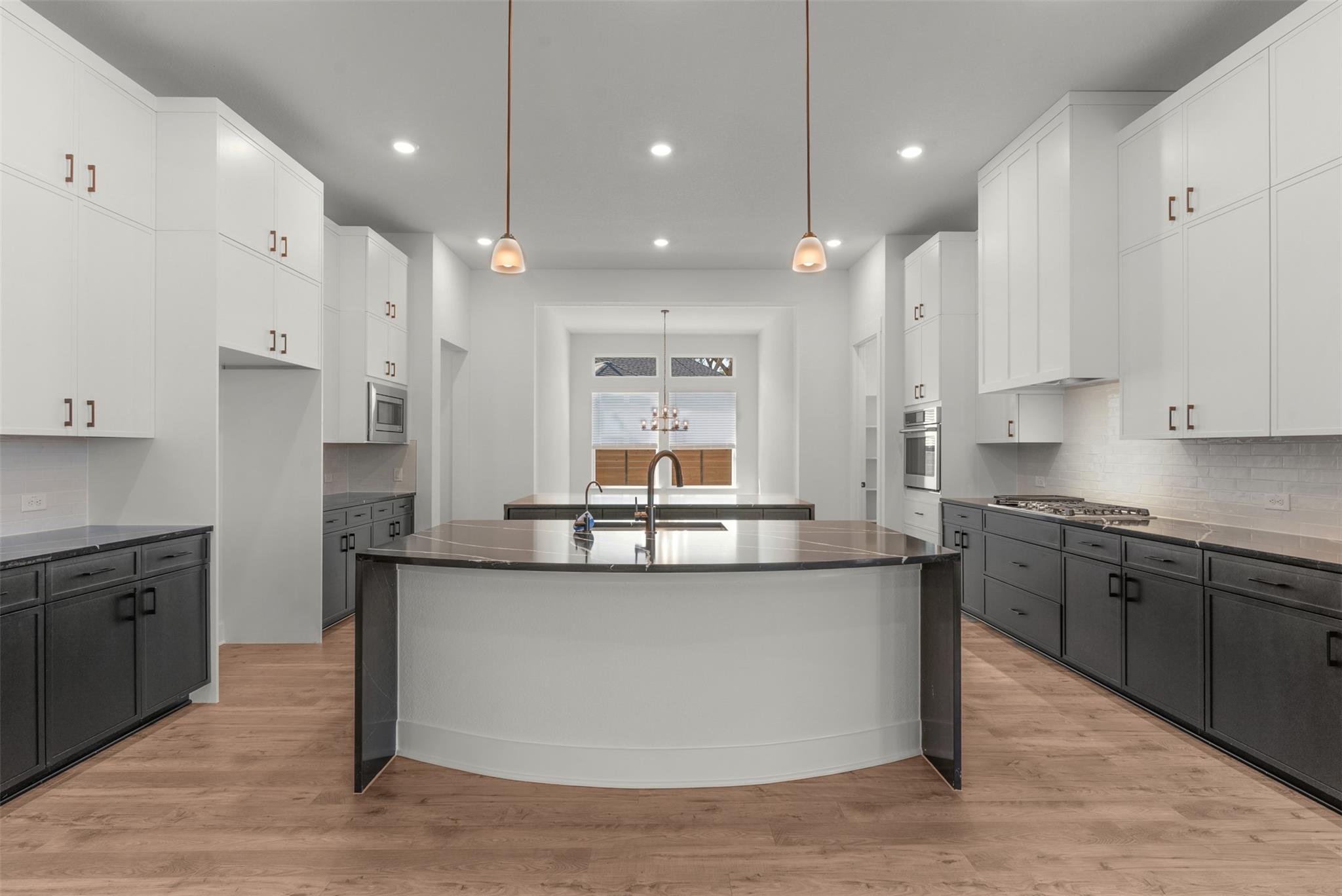 2320 Tobiano Trce, Georgetown, TX 78633