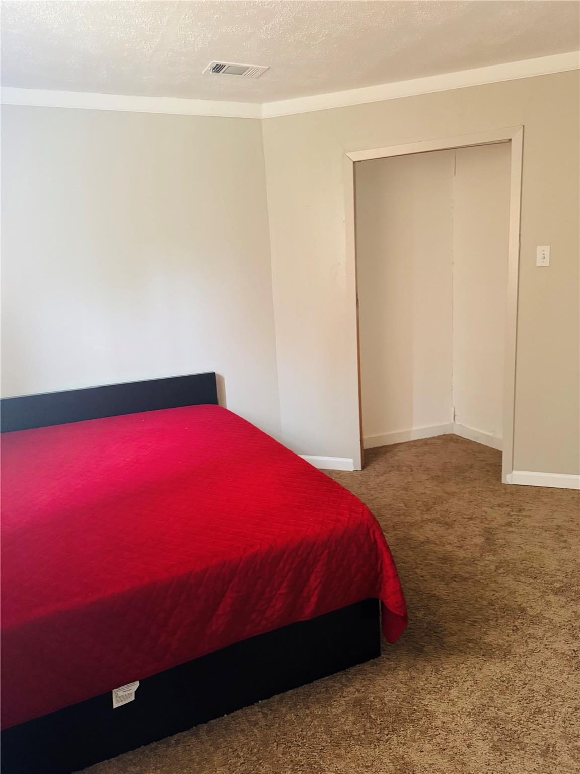 146 Crooked Hollow Rd, Elgin, TX 78621