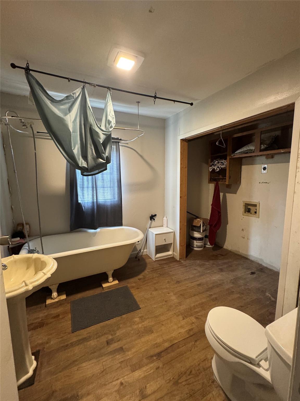 146 Crooked Hollow Rd, Elgin, TX 78621