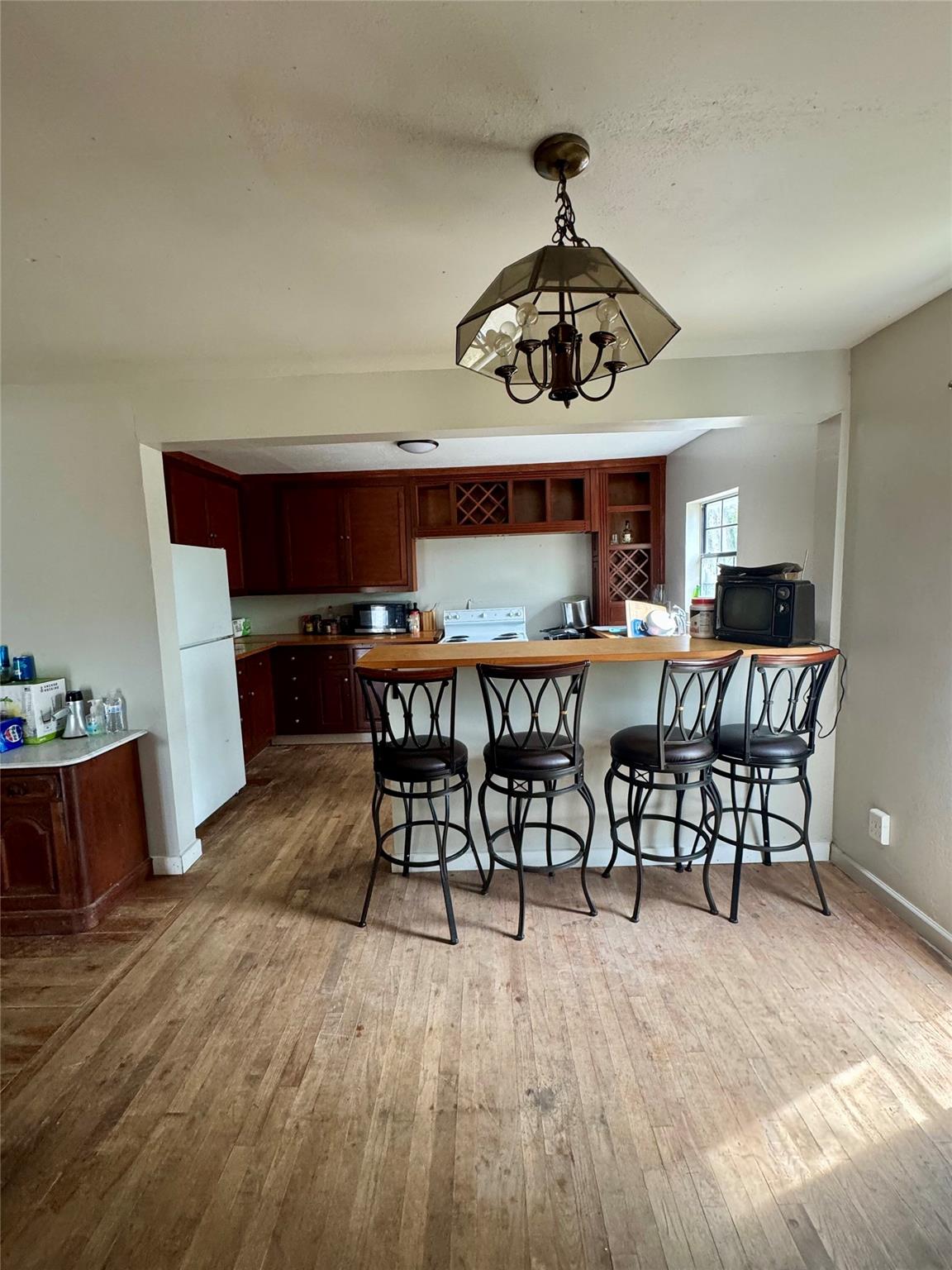 146 Crooked Hollow Rd, Elgin, TX 78621