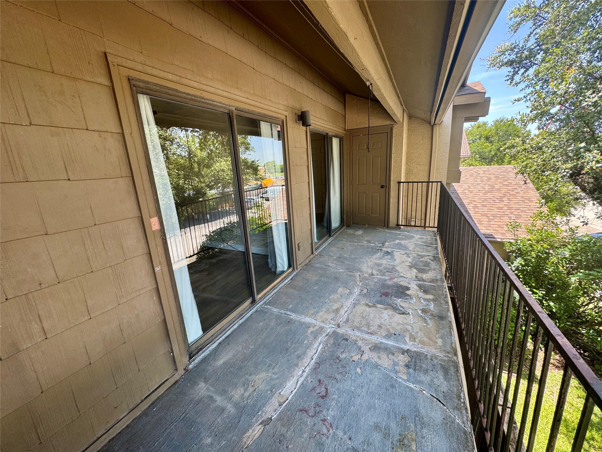 1202 Thorpe Ln # 304, San Marcos, TX 78666