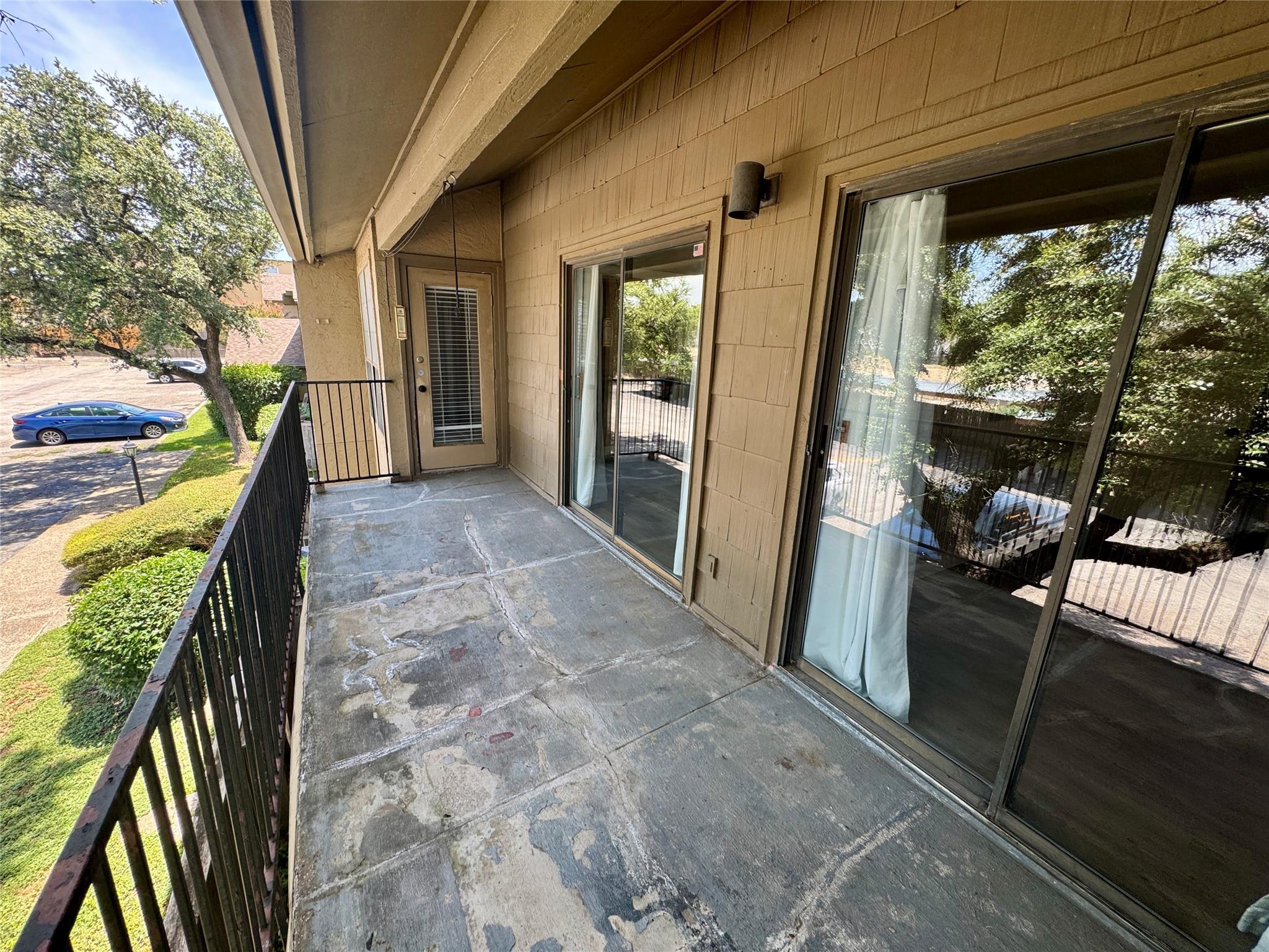 1202 Thorpe Ln # 304, San Marcos, TX 78666