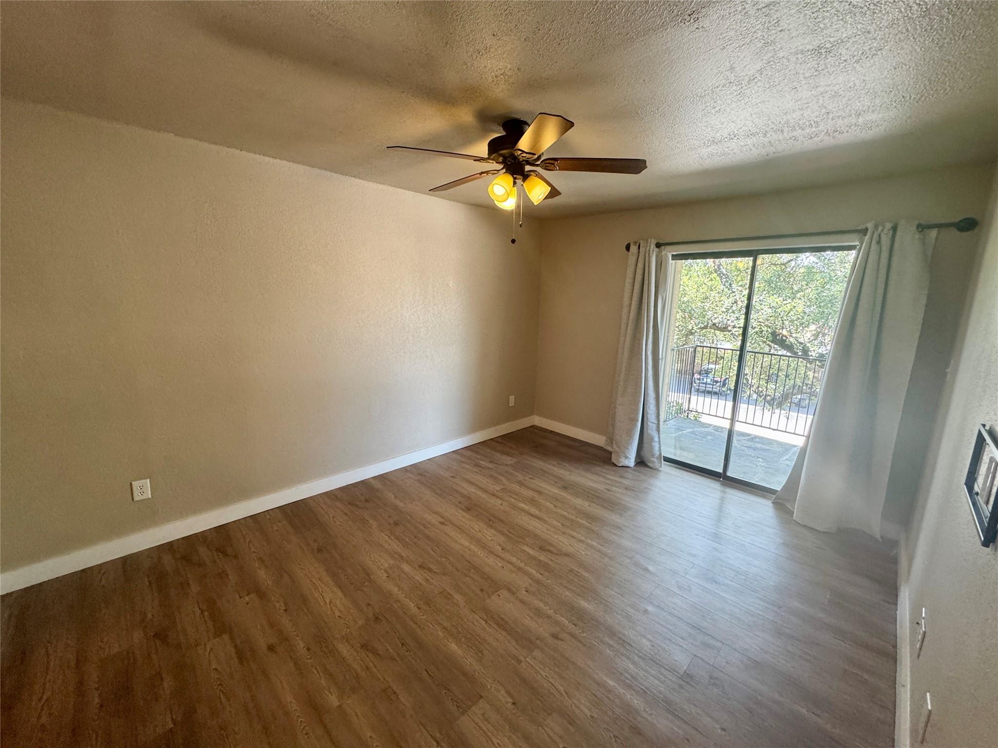 1202 Thorpe Ln # 304, San Marcos, TX 78666