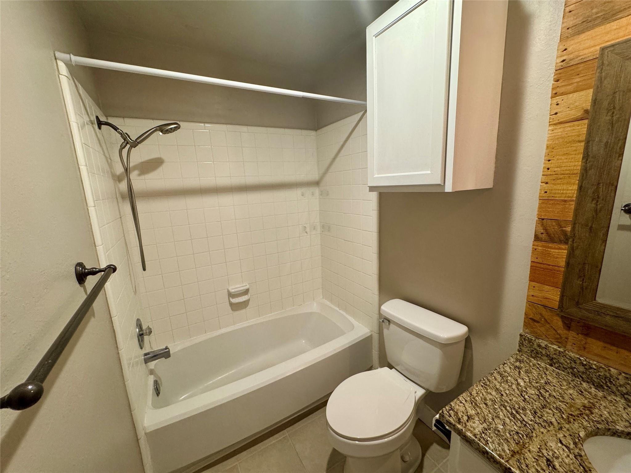 1202 Thorpe Ln # 304, San Marcos, TX 78666