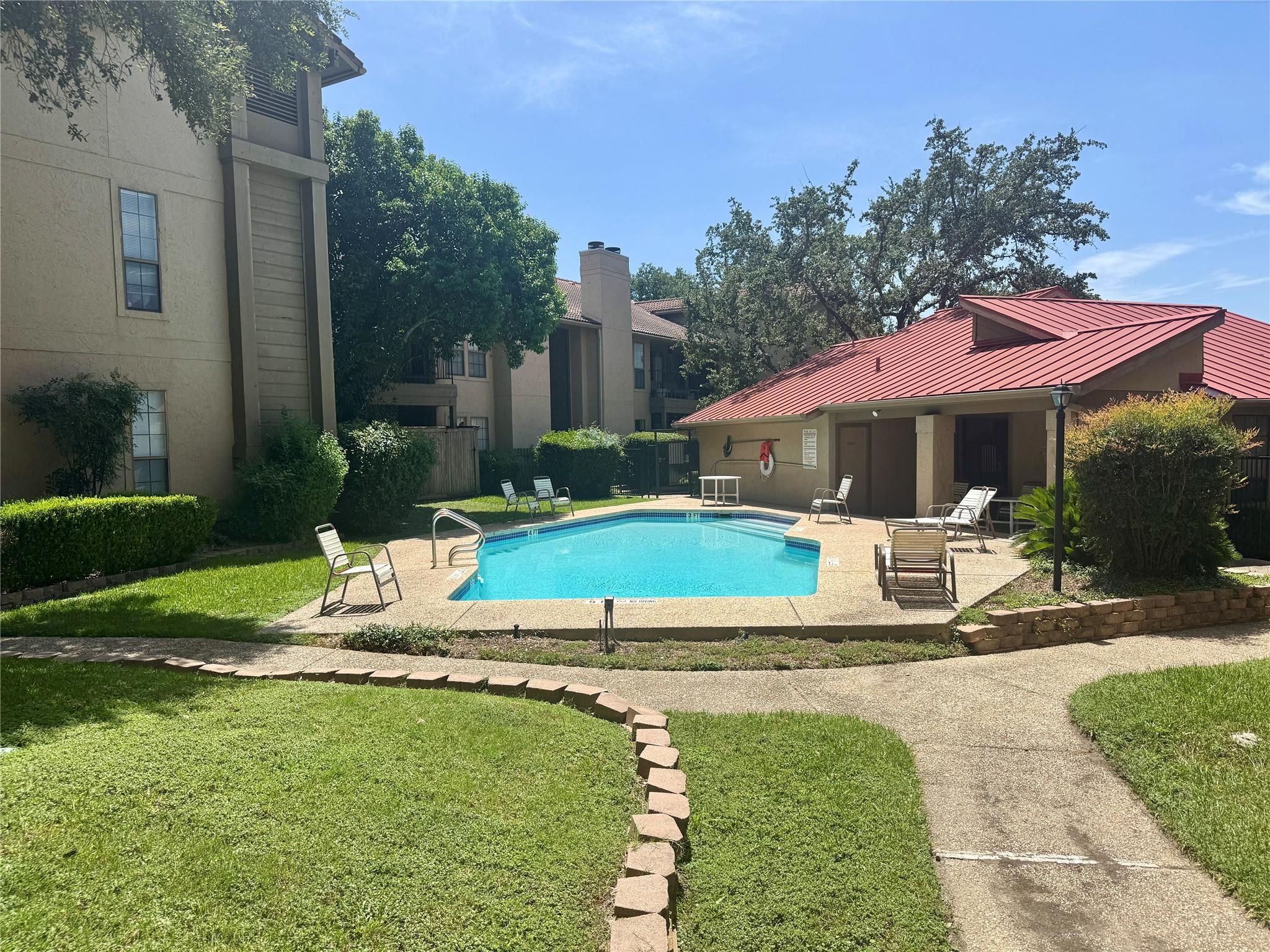 1202 Thorpe Ln # 304, San Marcos, TX 78666