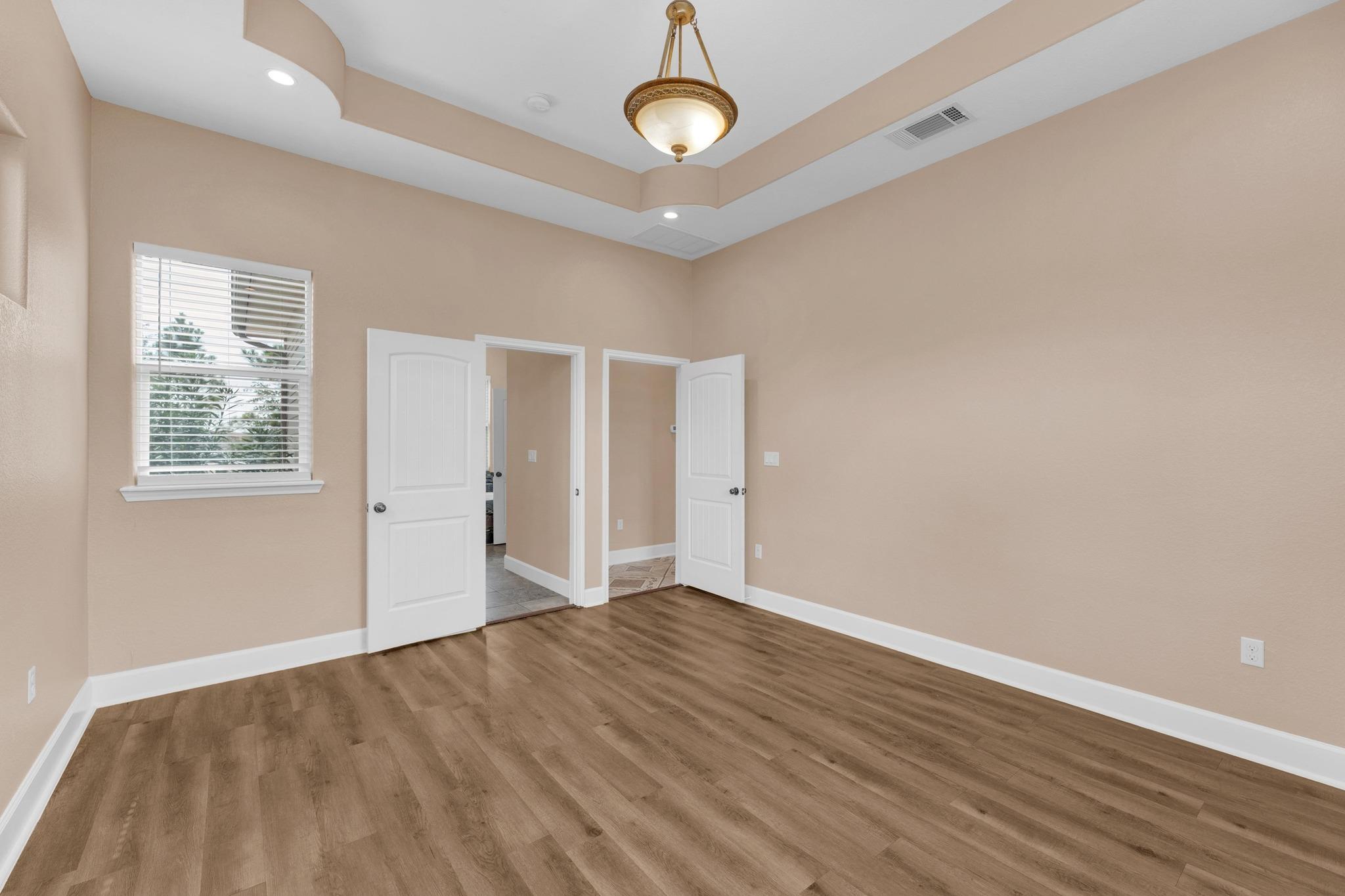 152 Lakeside Dr, Bastrop, TX 78602