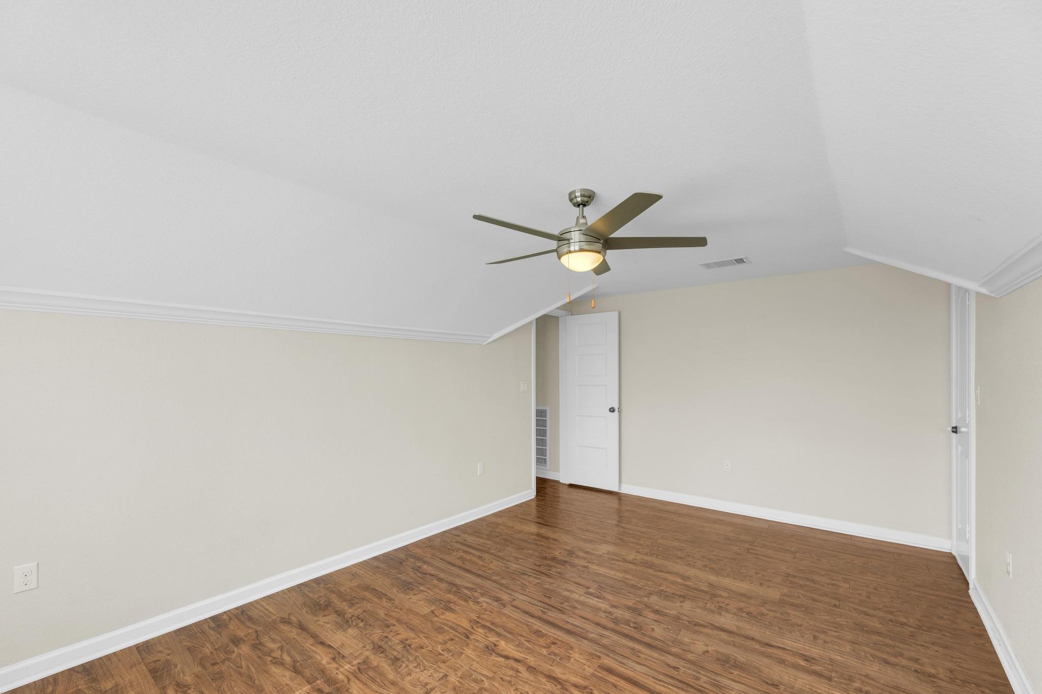 152 Lakeside Dr, Bastrop, TX 78602