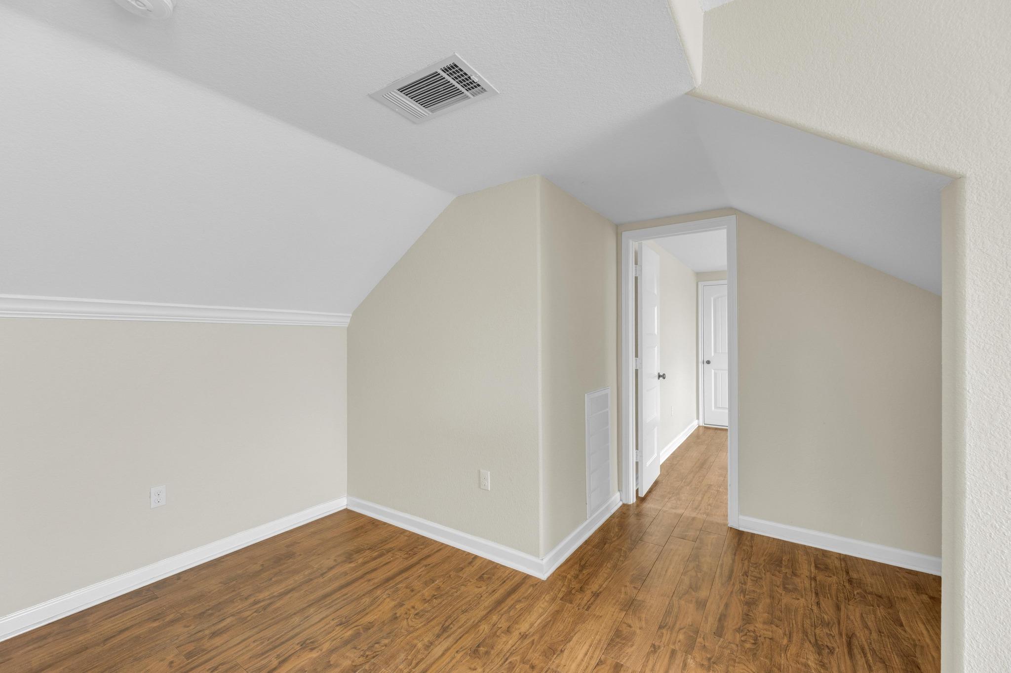 152 Lakeside Dr, Bastrop, TX 78602