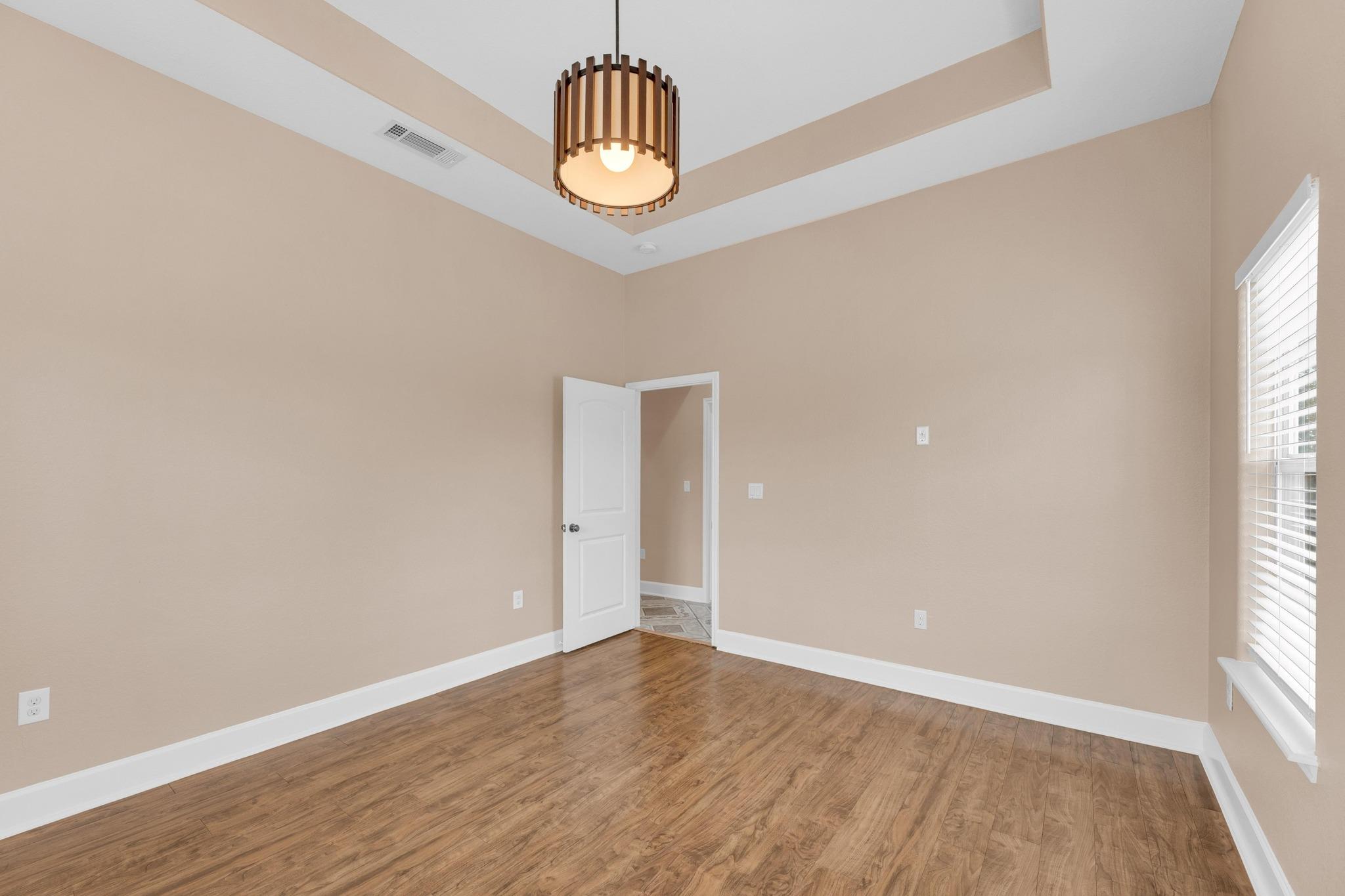 152 Lakeside Dr, Bastrop, TX 78602