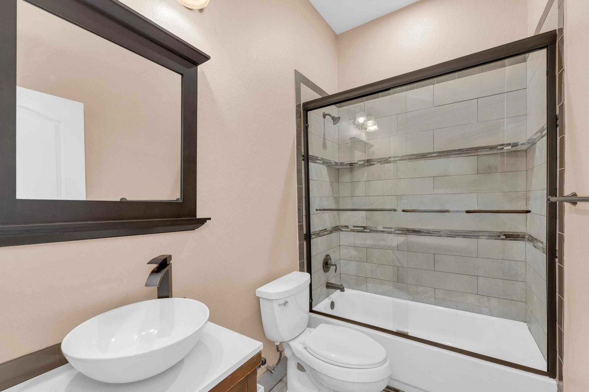 152 Lakeside Dr, Bastrop, TX 78602