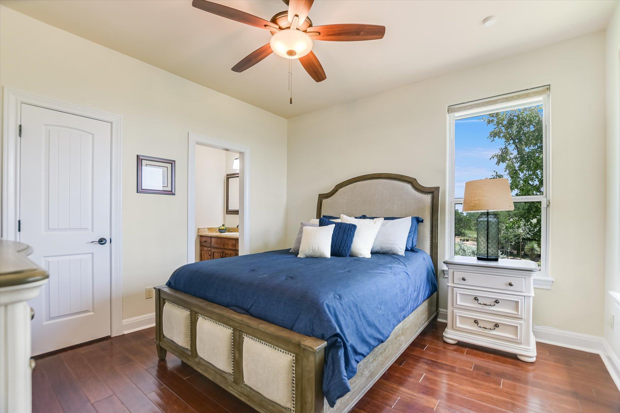 121 Mountain Laurel Dr, Marble Falls, TX 78654