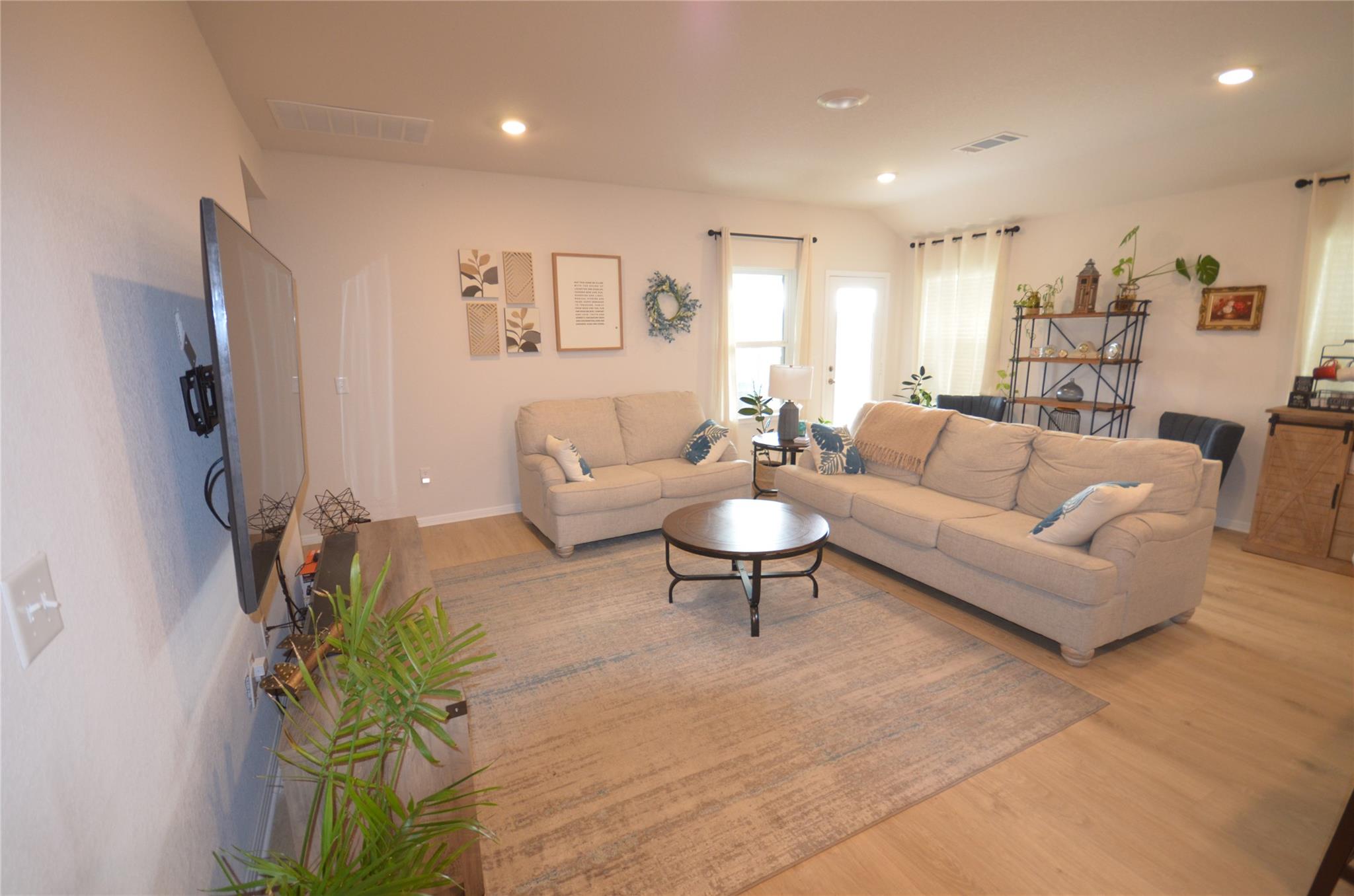 2504 Indian Clover Trl, Leander, TX 78641