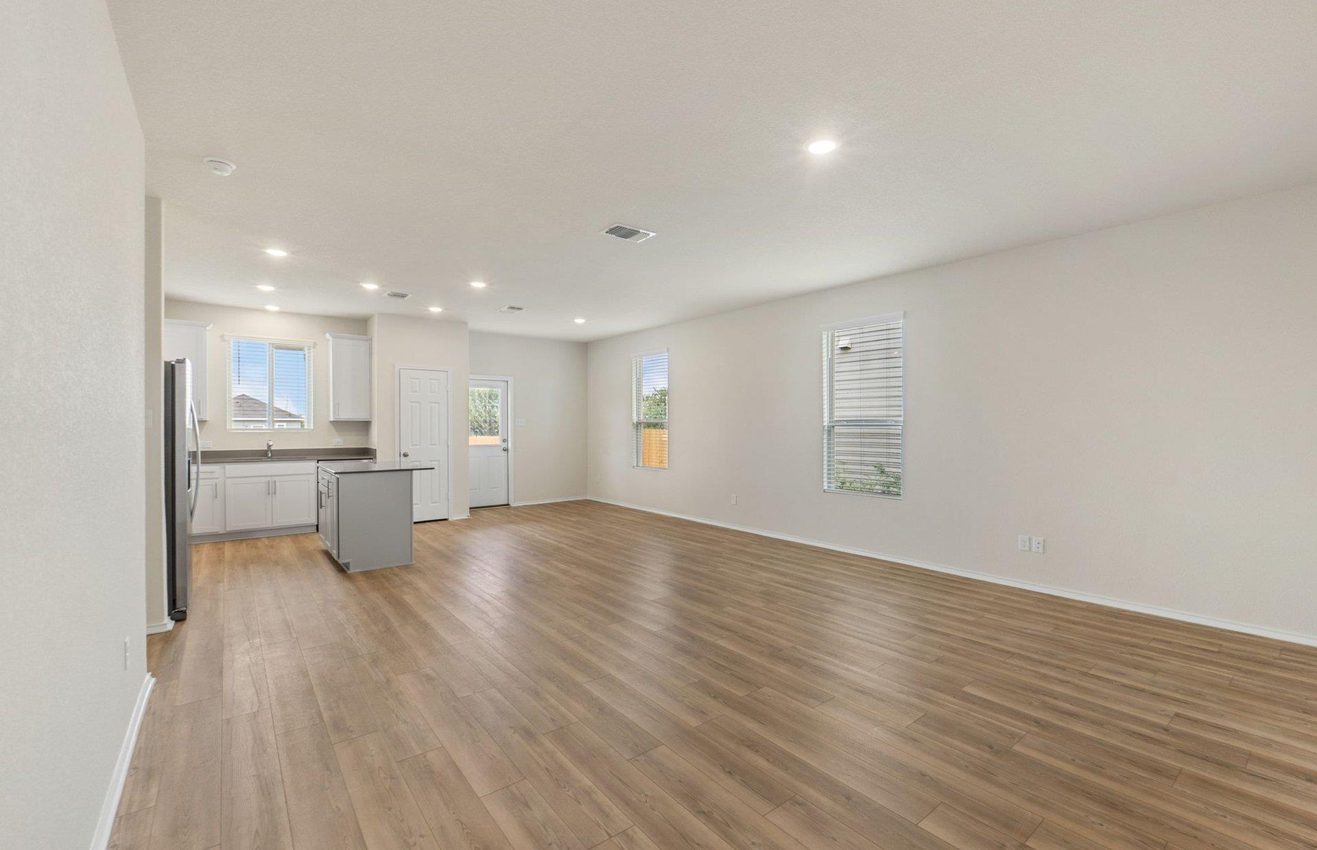 601 Sonterra Blvd, Jarrell, TX 76537