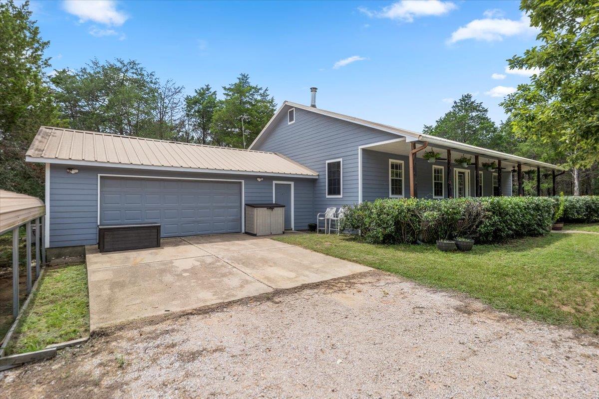 596 Herron Trl, McDade, TX 78650
