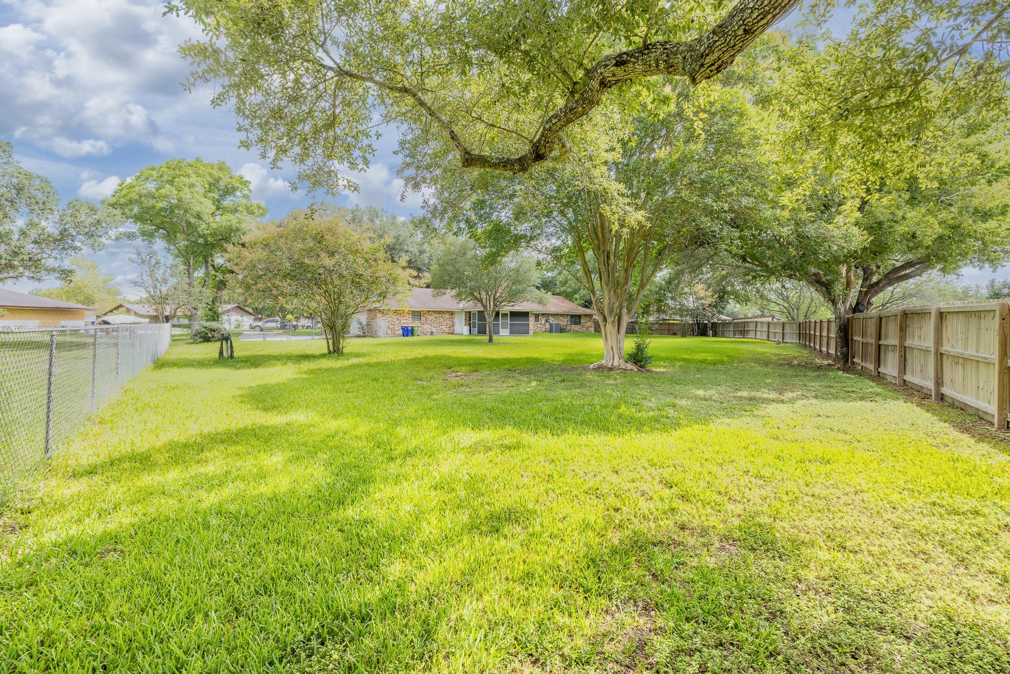 113 Tanglewood Trl, Gonzales, TX 78629