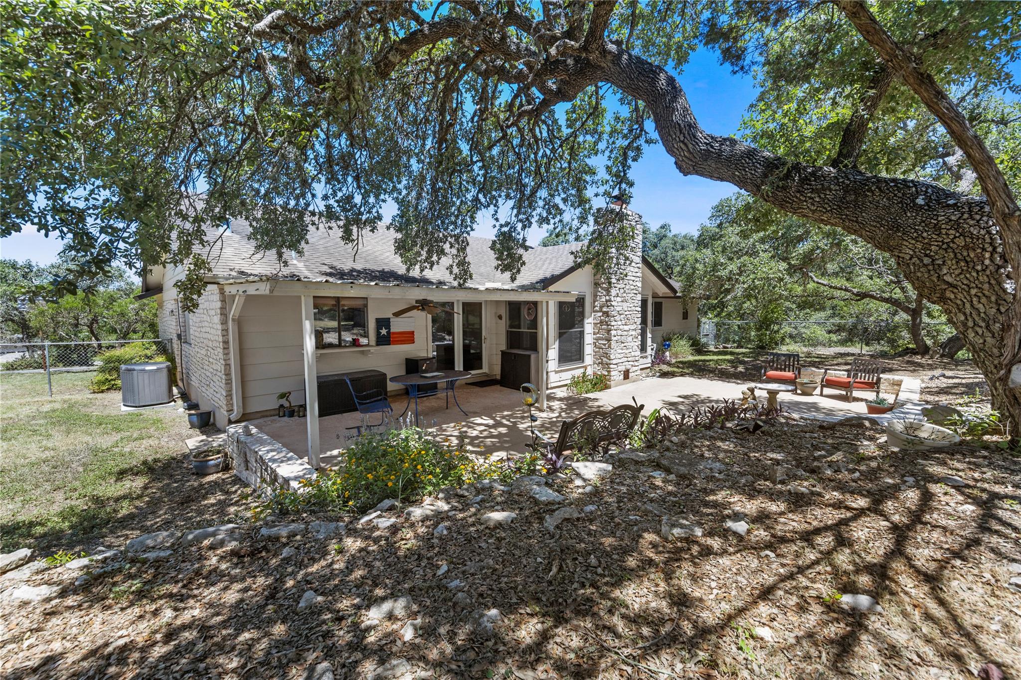 9127 Granada Hills Dr, Austin, TX 78737