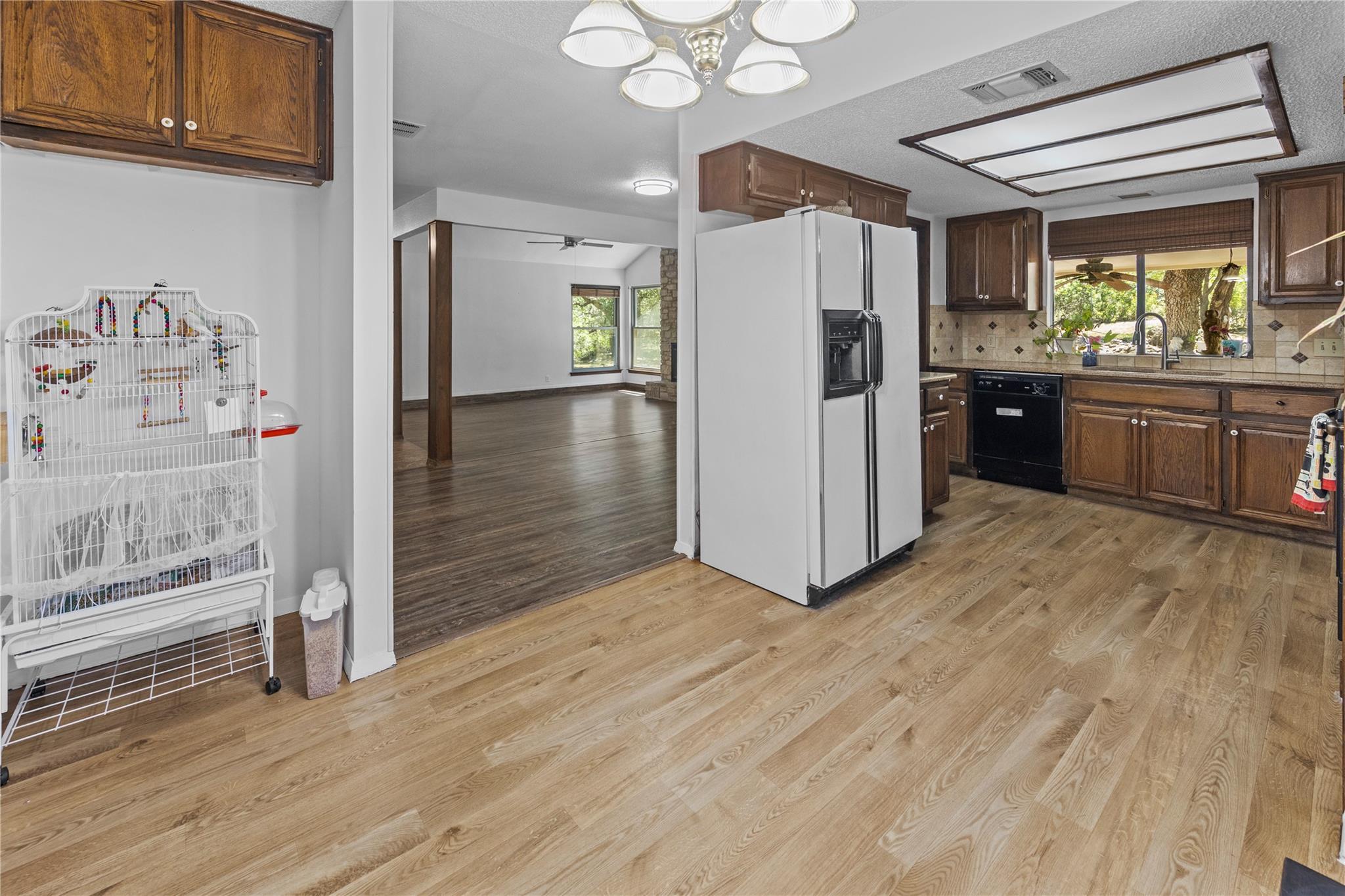 9127 Granada Hills Dr, Austin, TX 78737