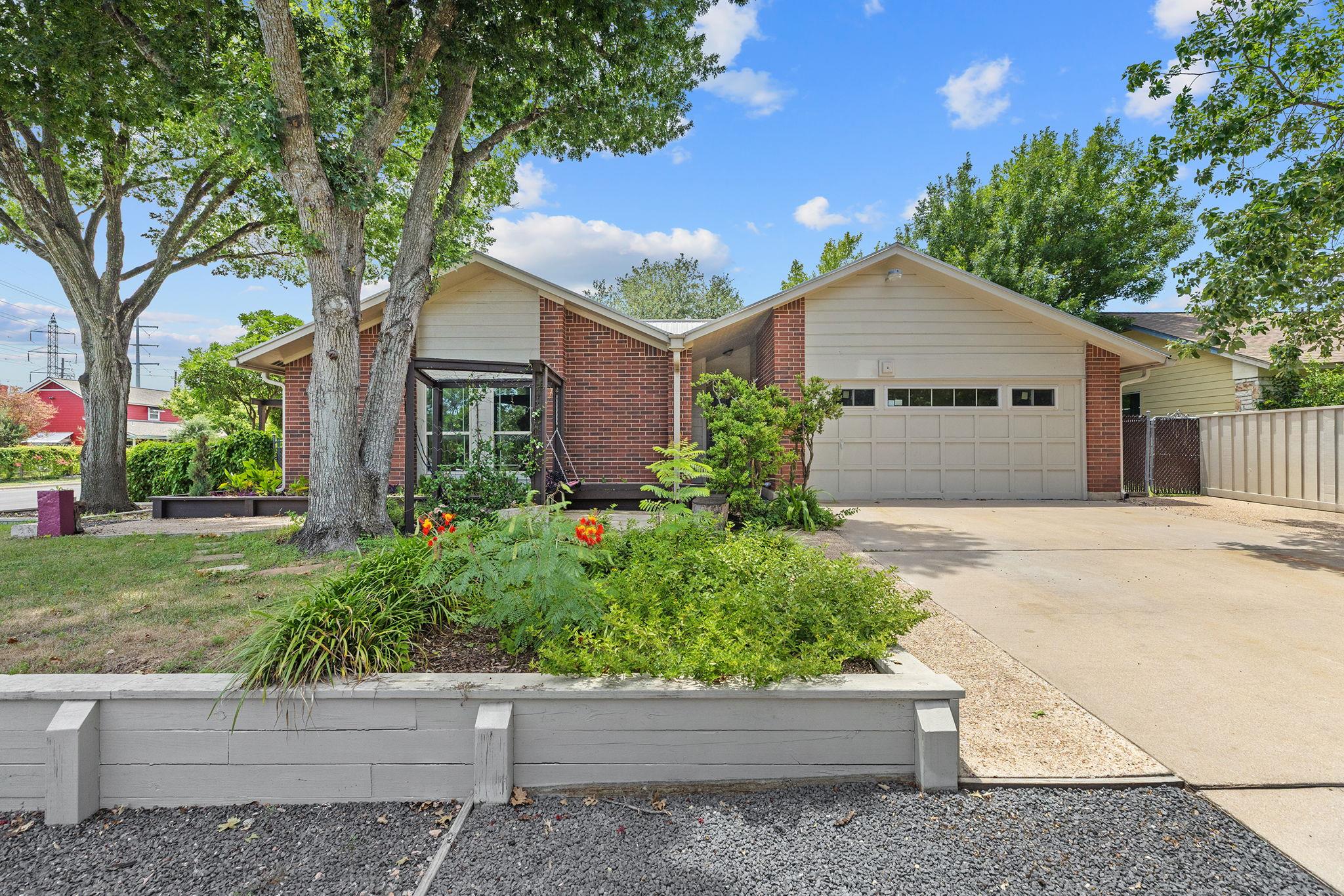 1901 Bienville St, Austin, TX 78727