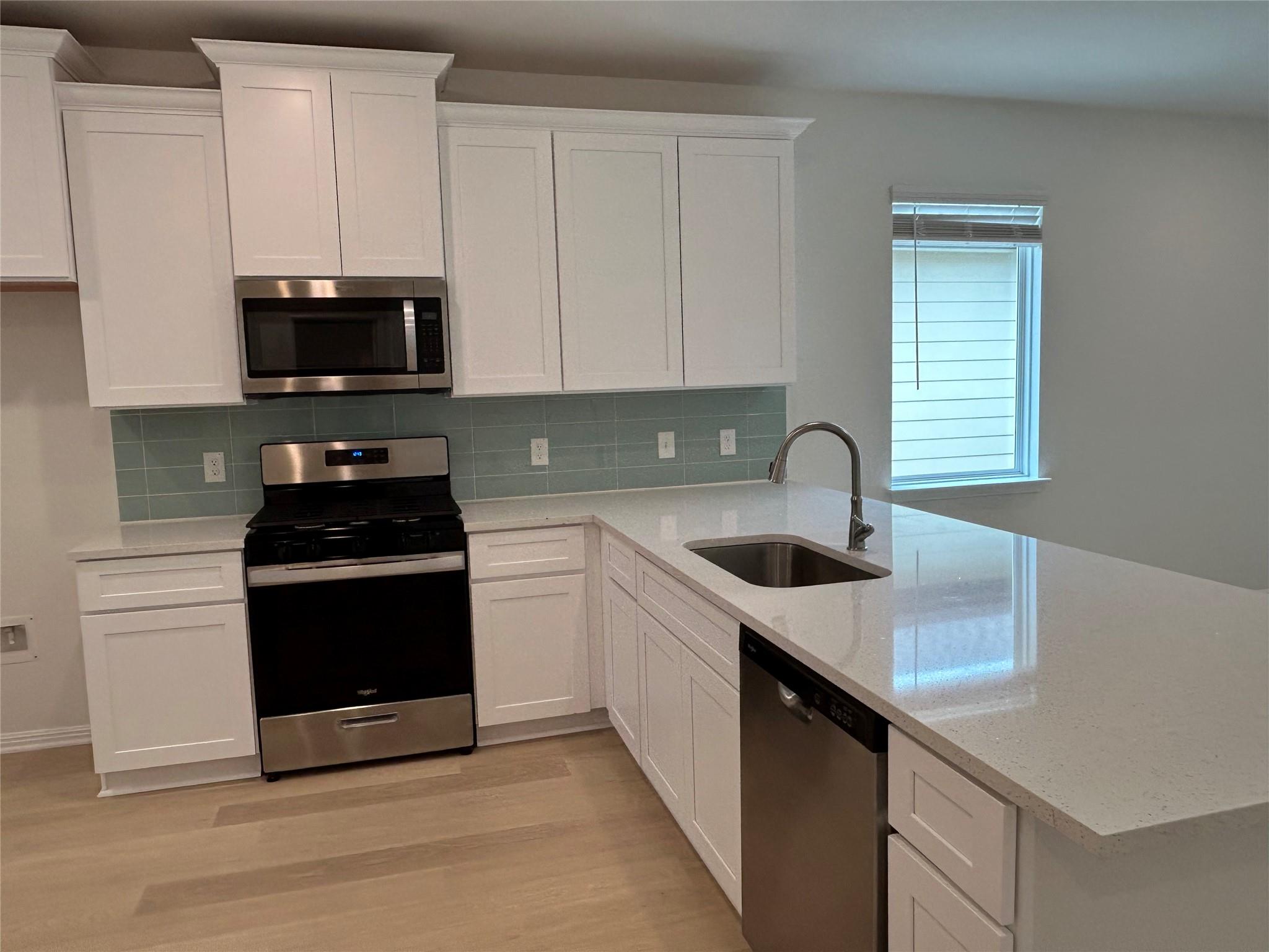 281 Porter Country Pkwy, Buda, TX 78610