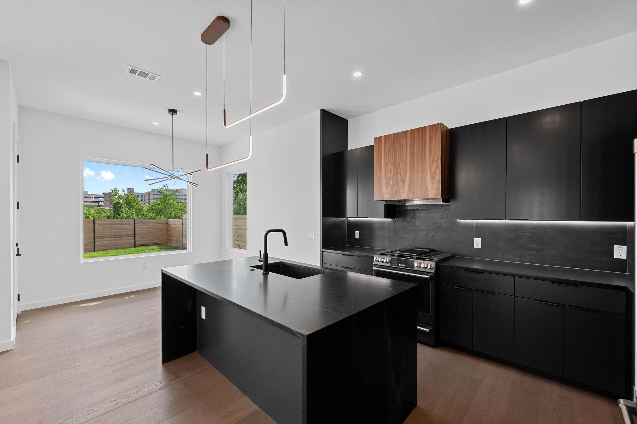 4405 Mount Vernon Dr # B, Austin, TX 78745
