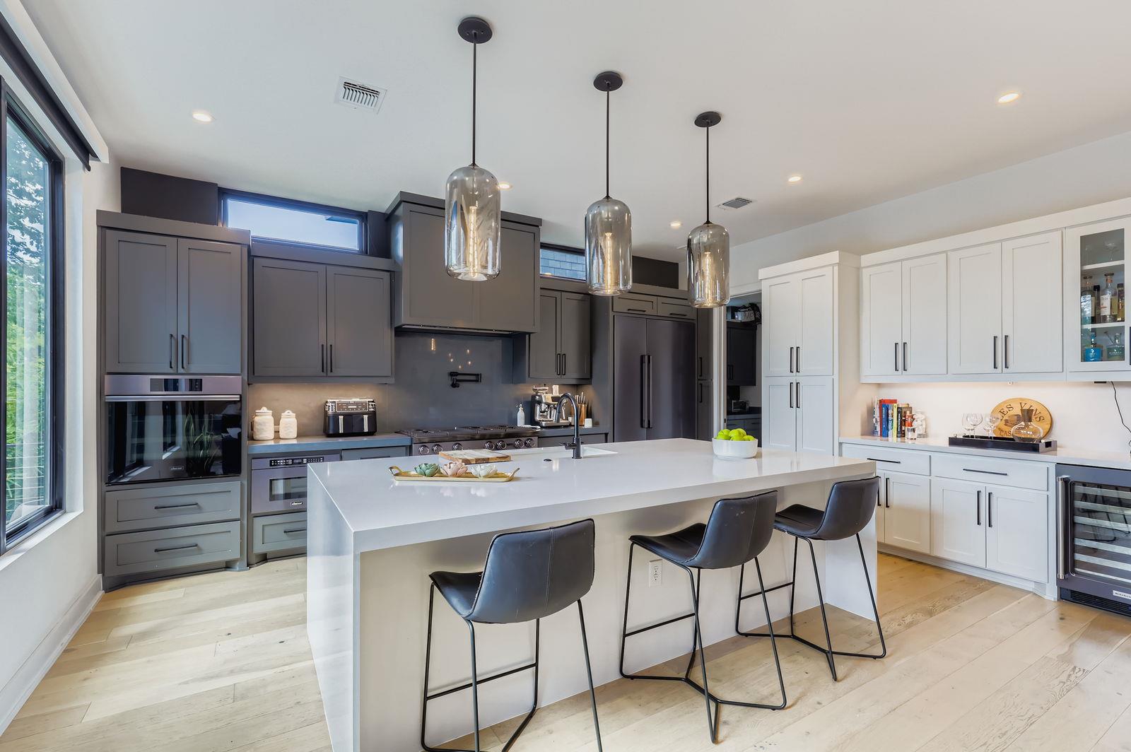 1706 Hartford Rd, Austin, TX 78703