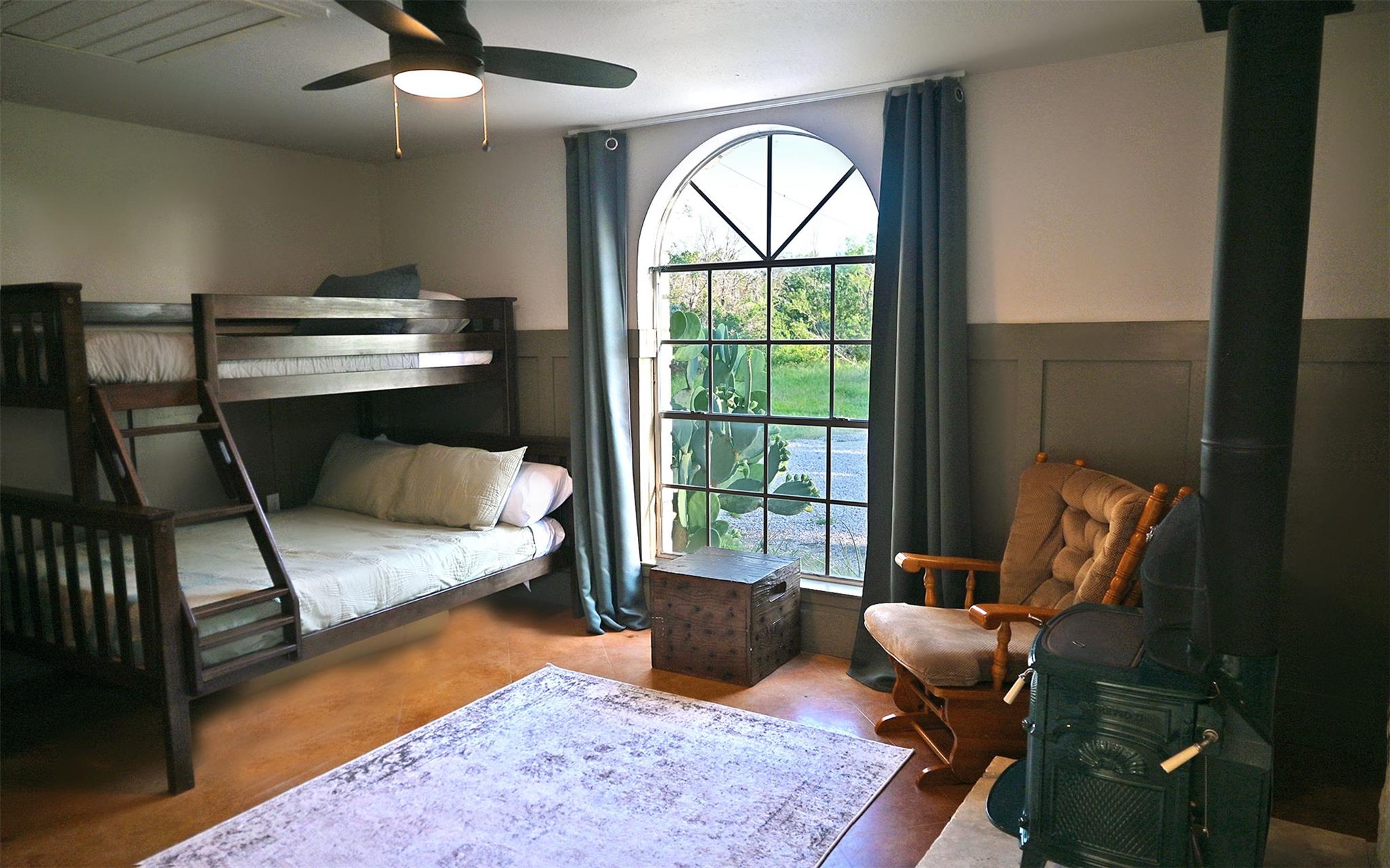 101 Stadium View Dr, Marble Falls, TX 78654