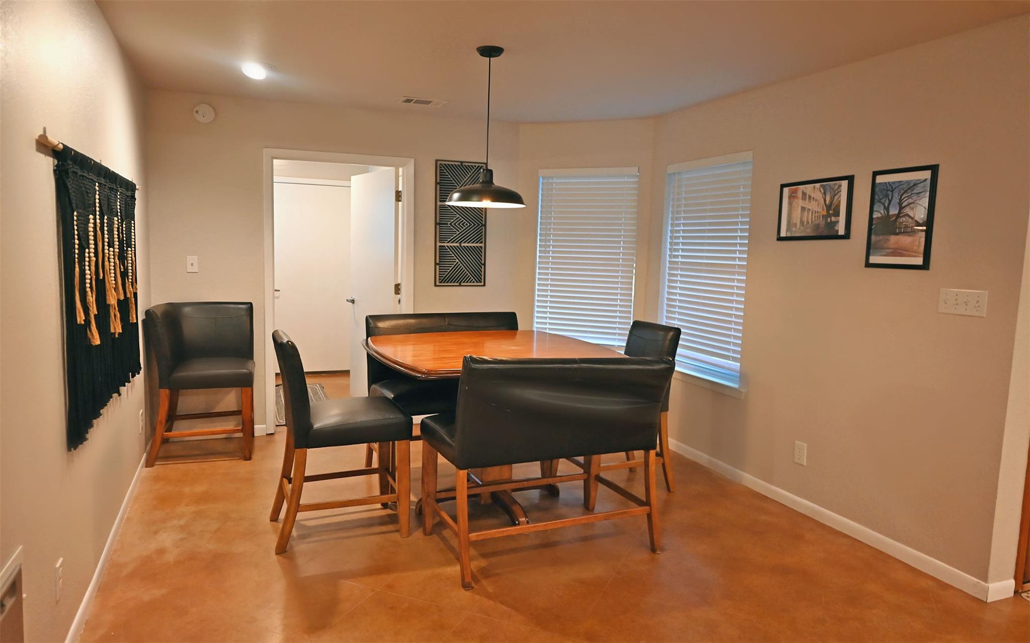 101 Stadium View Dr, Marble Falls, TX 78654