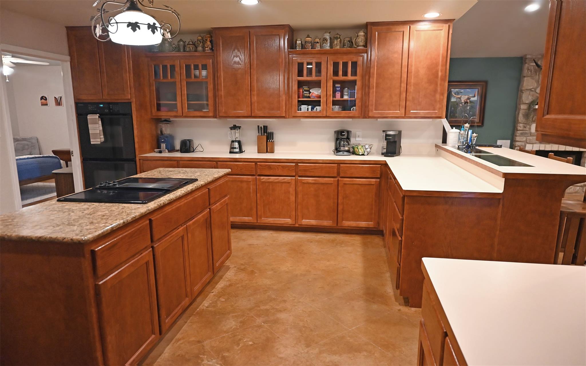 101 Stadium View Dr, Marble Falls, TX 78654