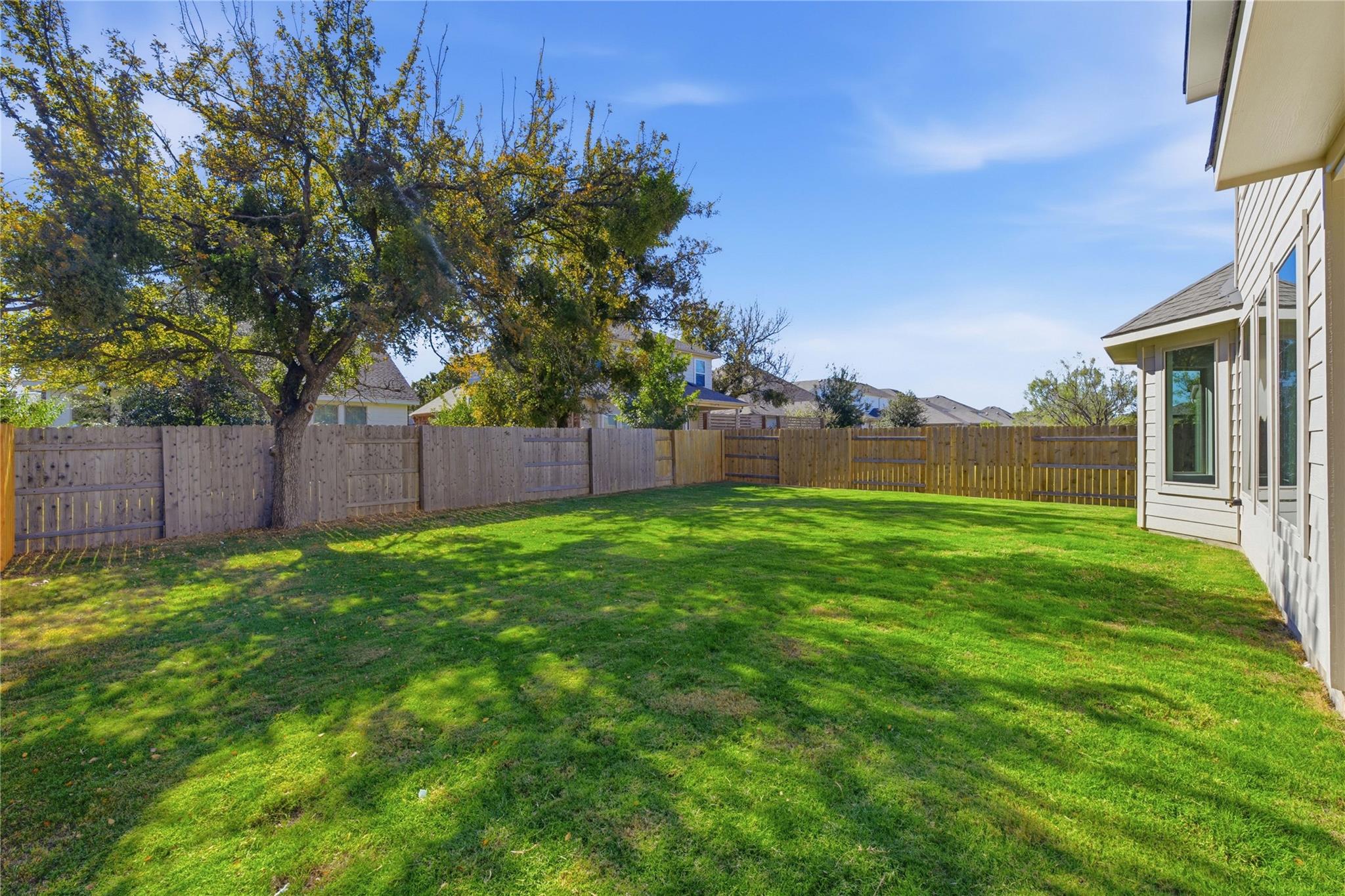 2413 Ambling Trl, Georgetown, TX 78628