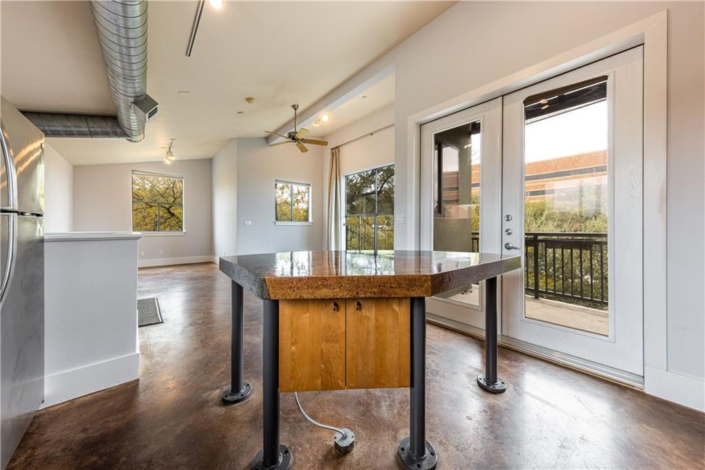 911 Keith Ln # 11, Austin, TX 78705